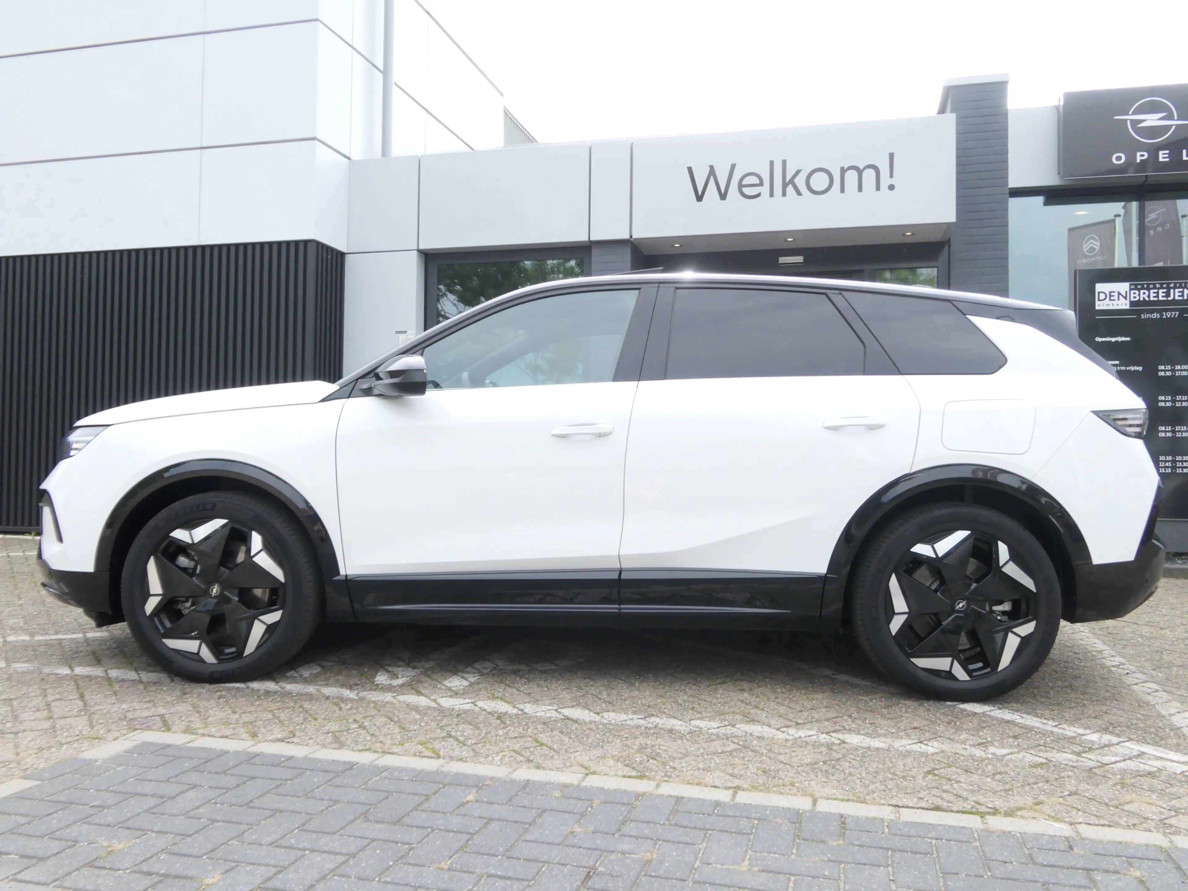 Opel Grandland Electric Ultimate AWD 73 kWh | Premium leder | War — photo 2