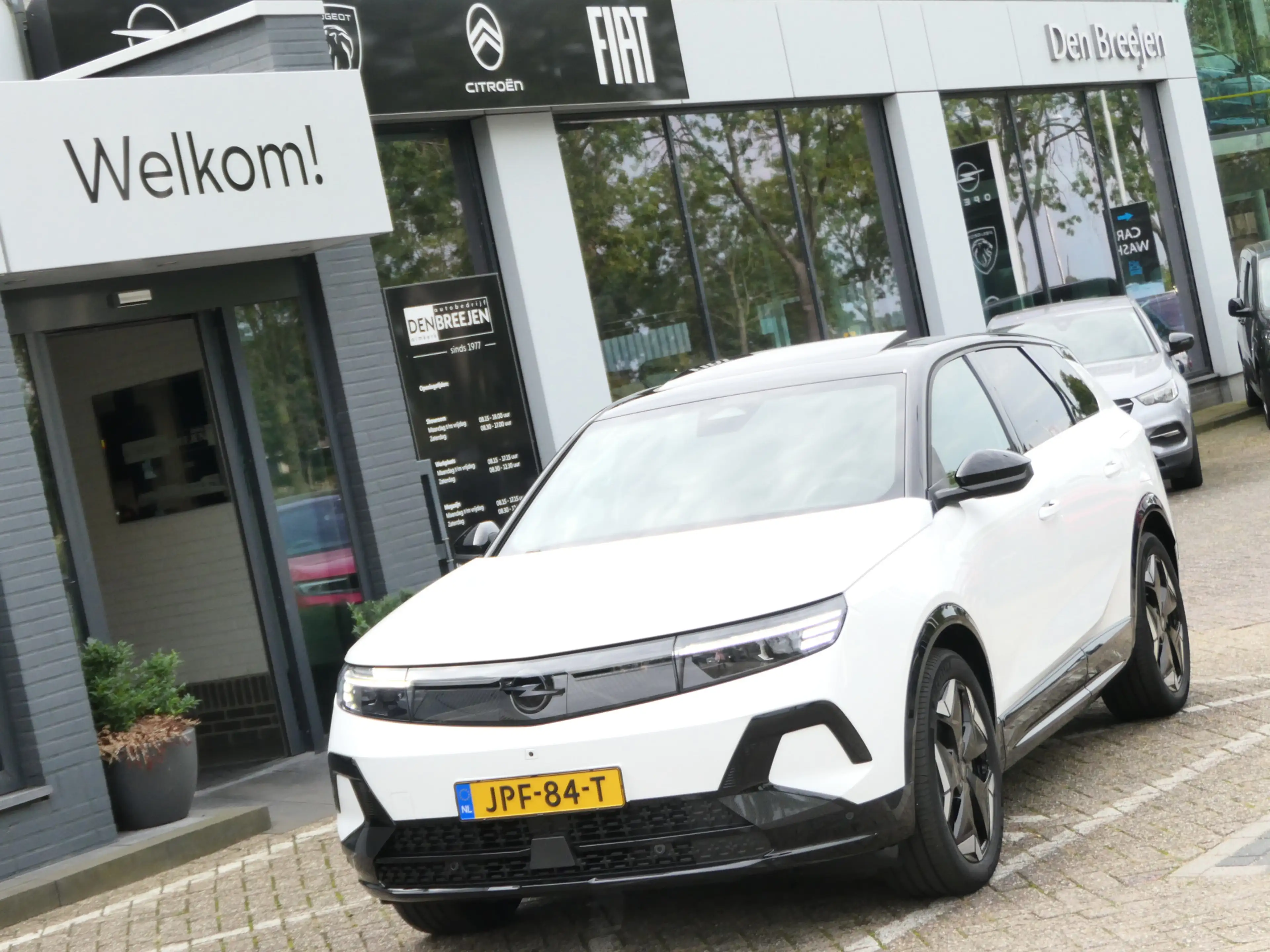 Opel Grandland Electric Ultimate AWD 73 kWh | Premium leder | War — photo 13