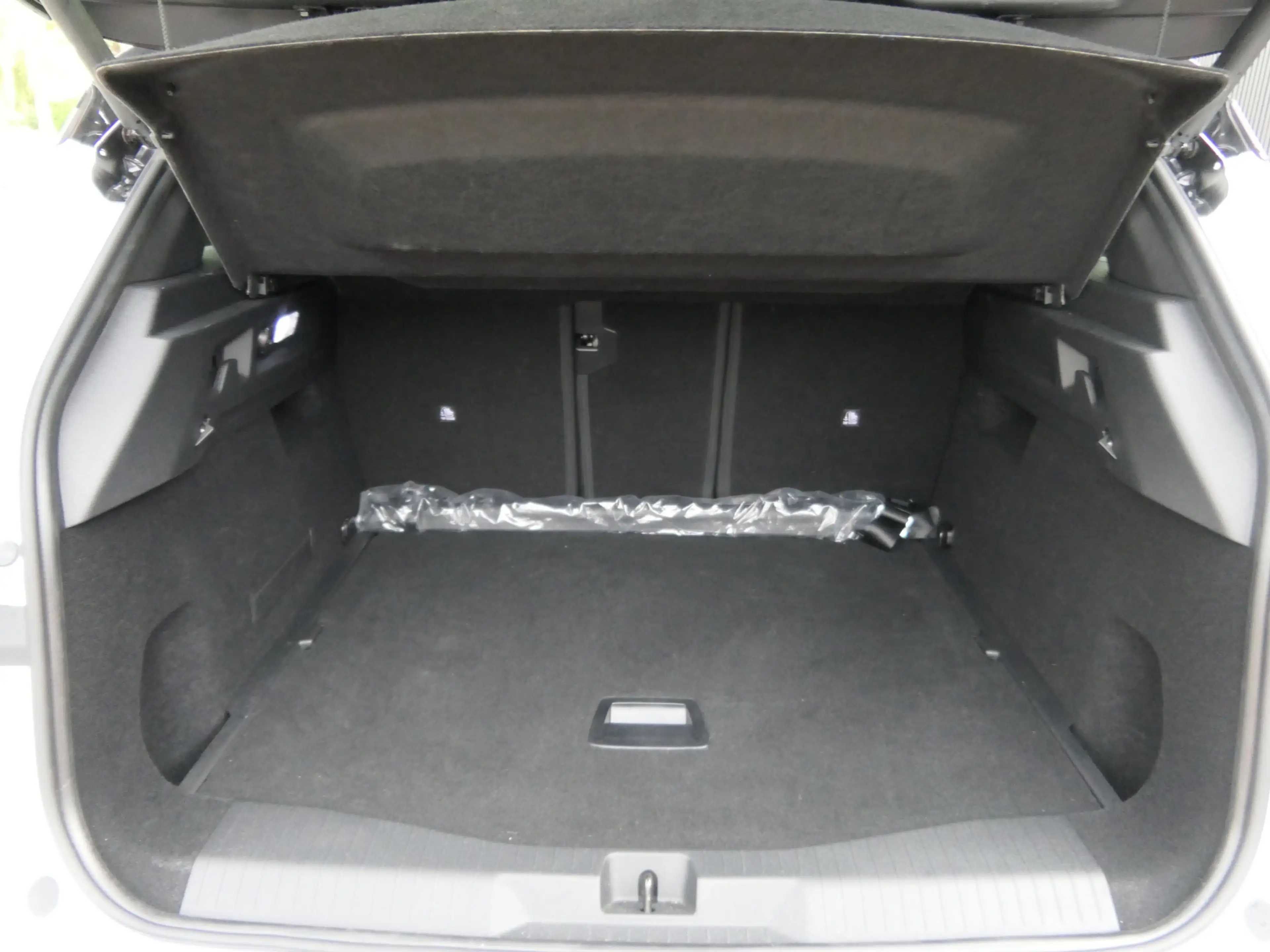 Opel Grandland Electric Ultimate AWD 73 kWh | Premium leder | War — photo 21
