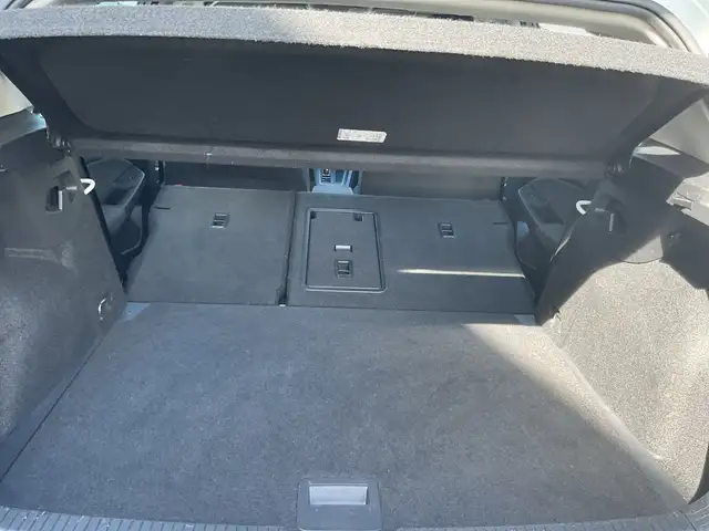 Volkswagen Golf view 12