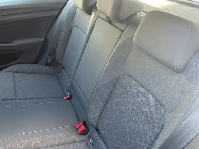 Volkswagen Golf view 10