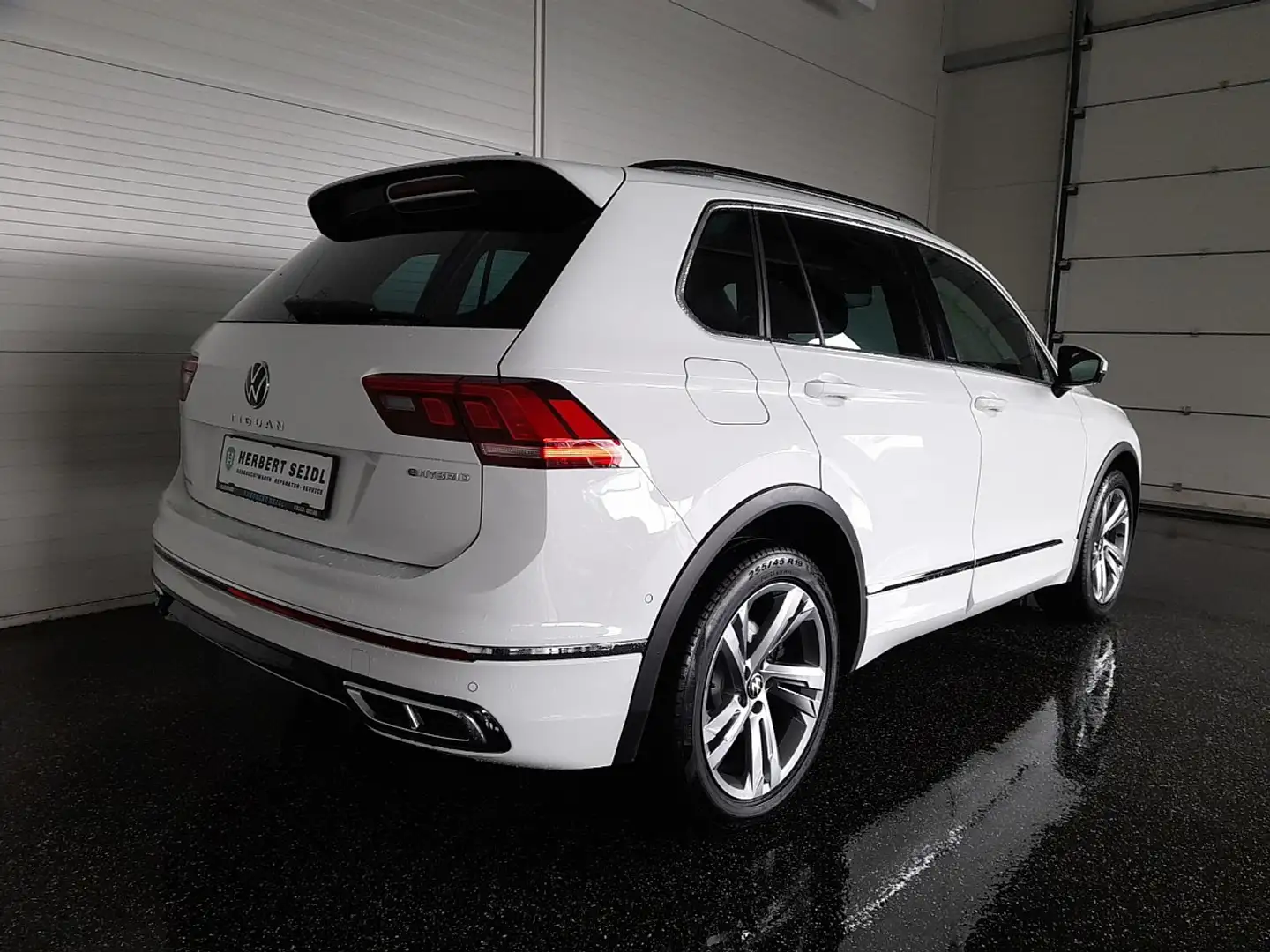 Volkswagen Tiguan R-LINE PHEV DSG *MATRIX LED / NAVI / 19 ZOLL / ... Weiß - 2
