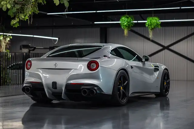 Ferrari 6.3 Berlinetta Btw auto, (€ 235.495,87 Ex B.T.W) A