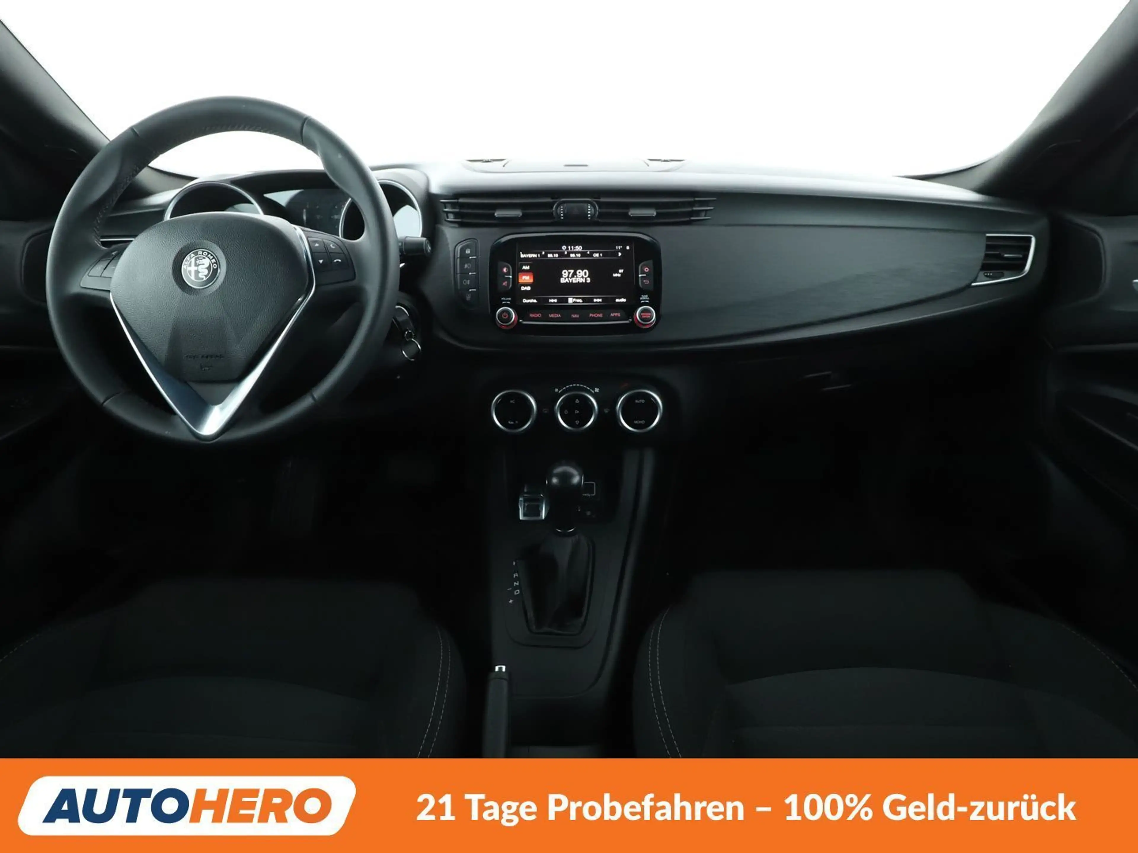 Alfa Romeo Giulietta 2.0 JTDM Super*NAVI*XENON*TEMPO*PDC*SHZ* — photo 12