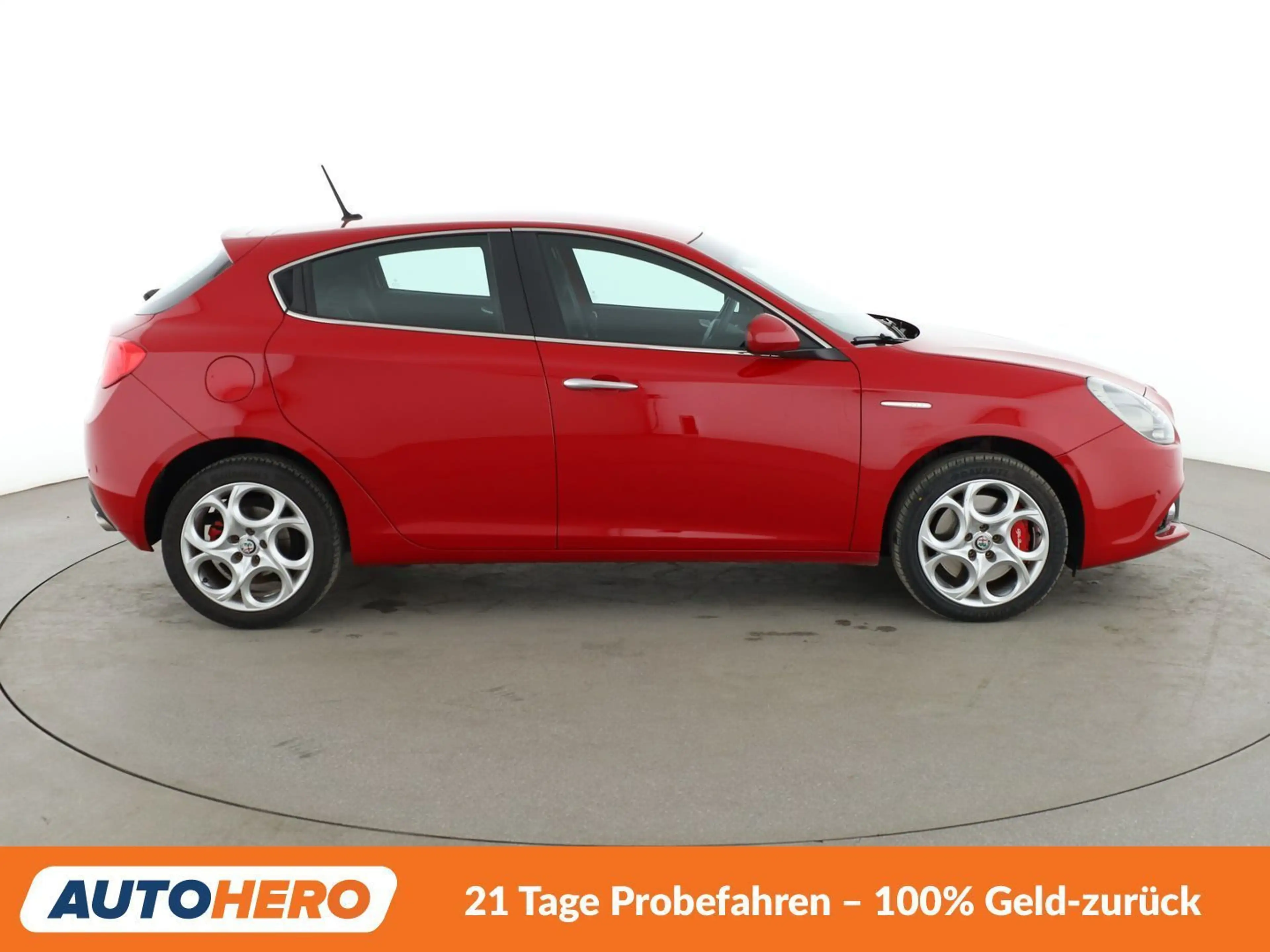 Alfa Romeo Giulietta 2.0 JTDM Super*NAVI*XENON*TEMPO*PDC*SHZ* — photo 7