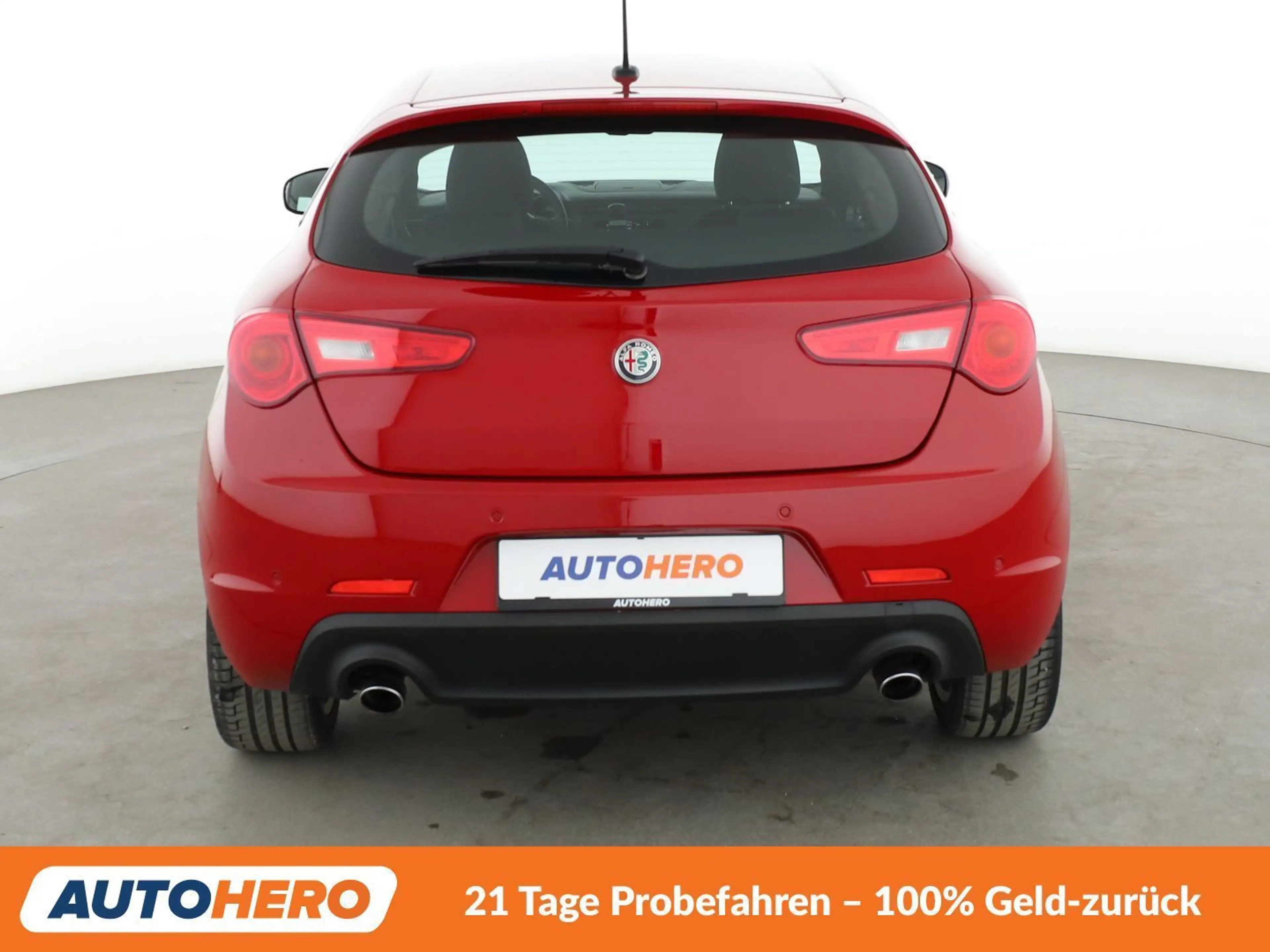 Alfa Romeo Giulietta 2.0 JTDM Super*NAVI*XENON*TEMPO*PDC*SHZ* — photo 5