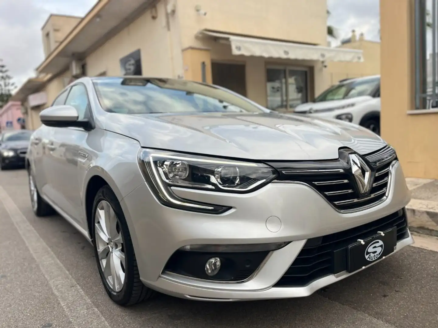 Renault Megane 1.5 dCi 110 CV Energy Intens Argento - 2