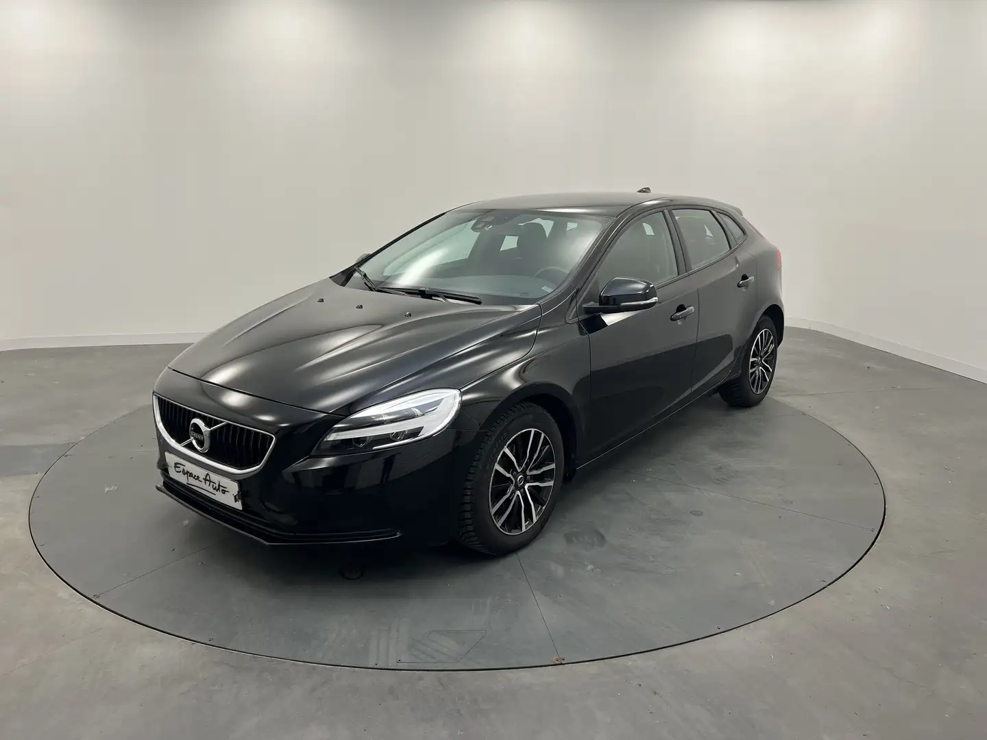 Volvo V40 D2 AdBlue 120 ch Geartronic 6 Business Siyah - 1