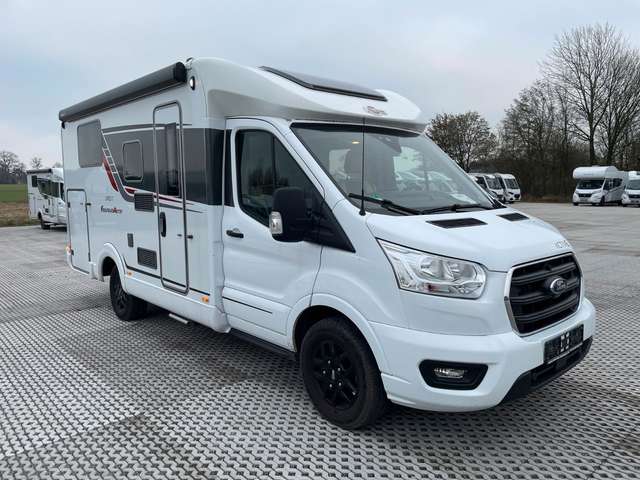 Imagine Bürstner Lineo T 620 G**Solar*Markise mit LED