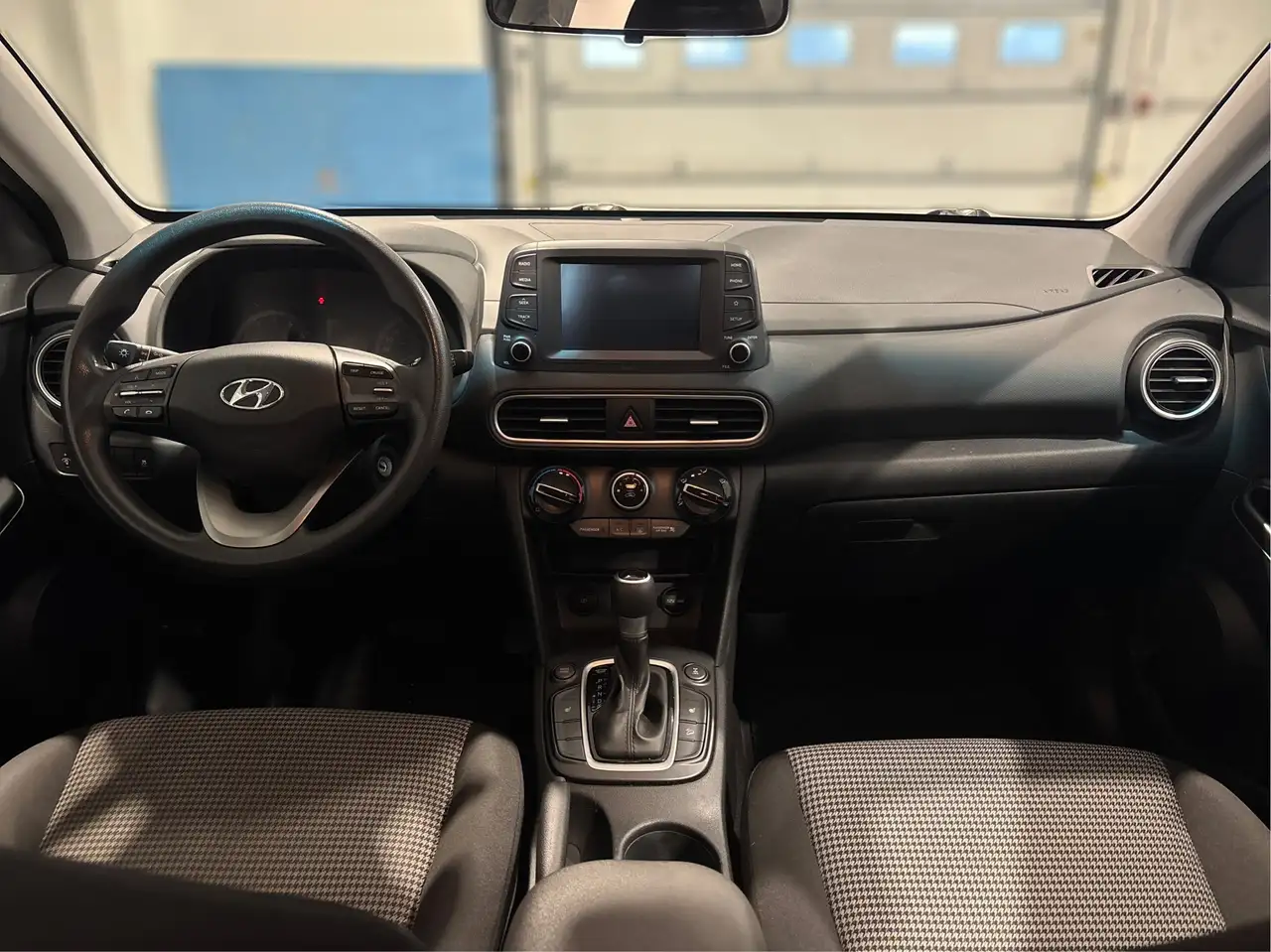 Hyundai KONA снимка Hyundai KONA