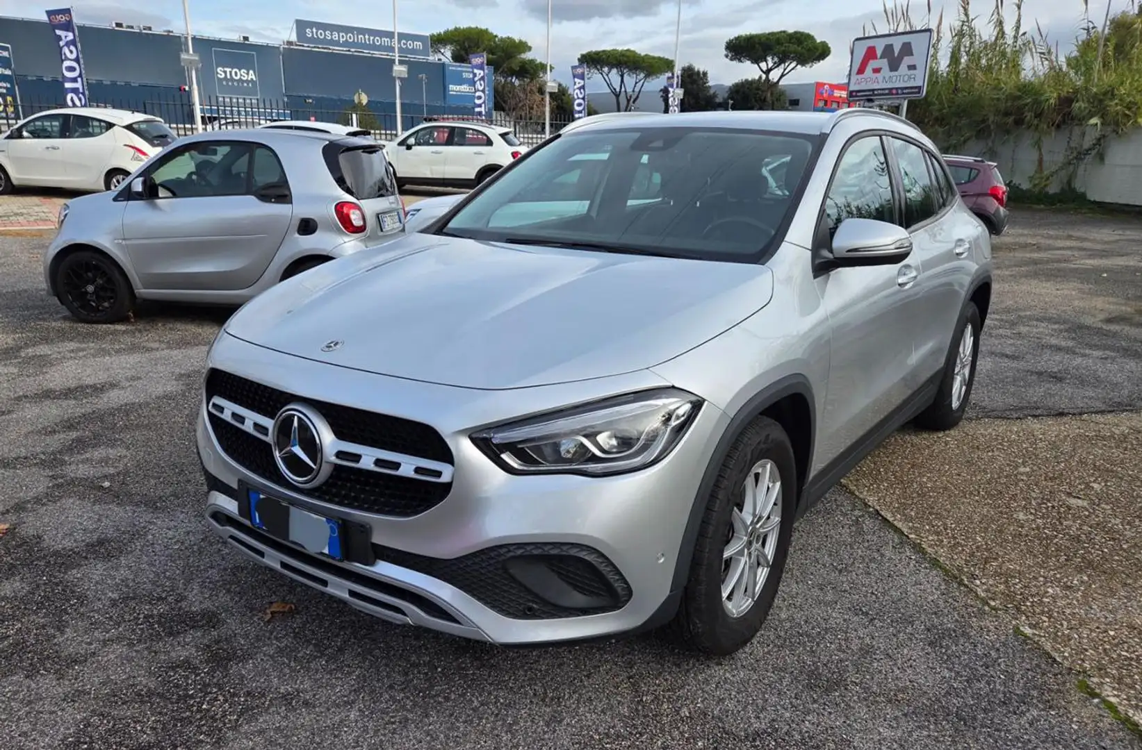 Mercedes-Benz GLA 200 Automatic Business Extra Argento - 1