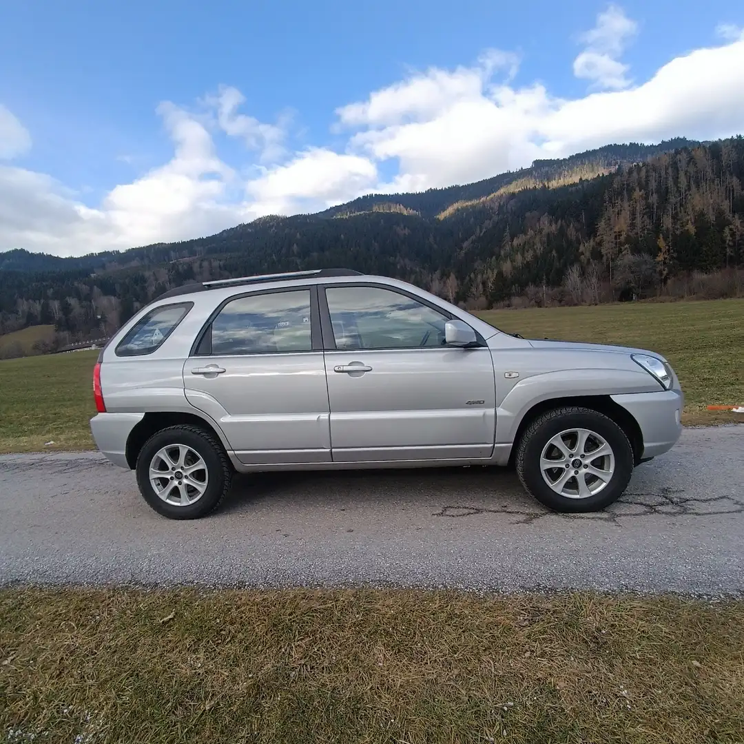 Kia Sportage Sportage Active 2,0 CRDi 4WD Aut. Active Silber - 2