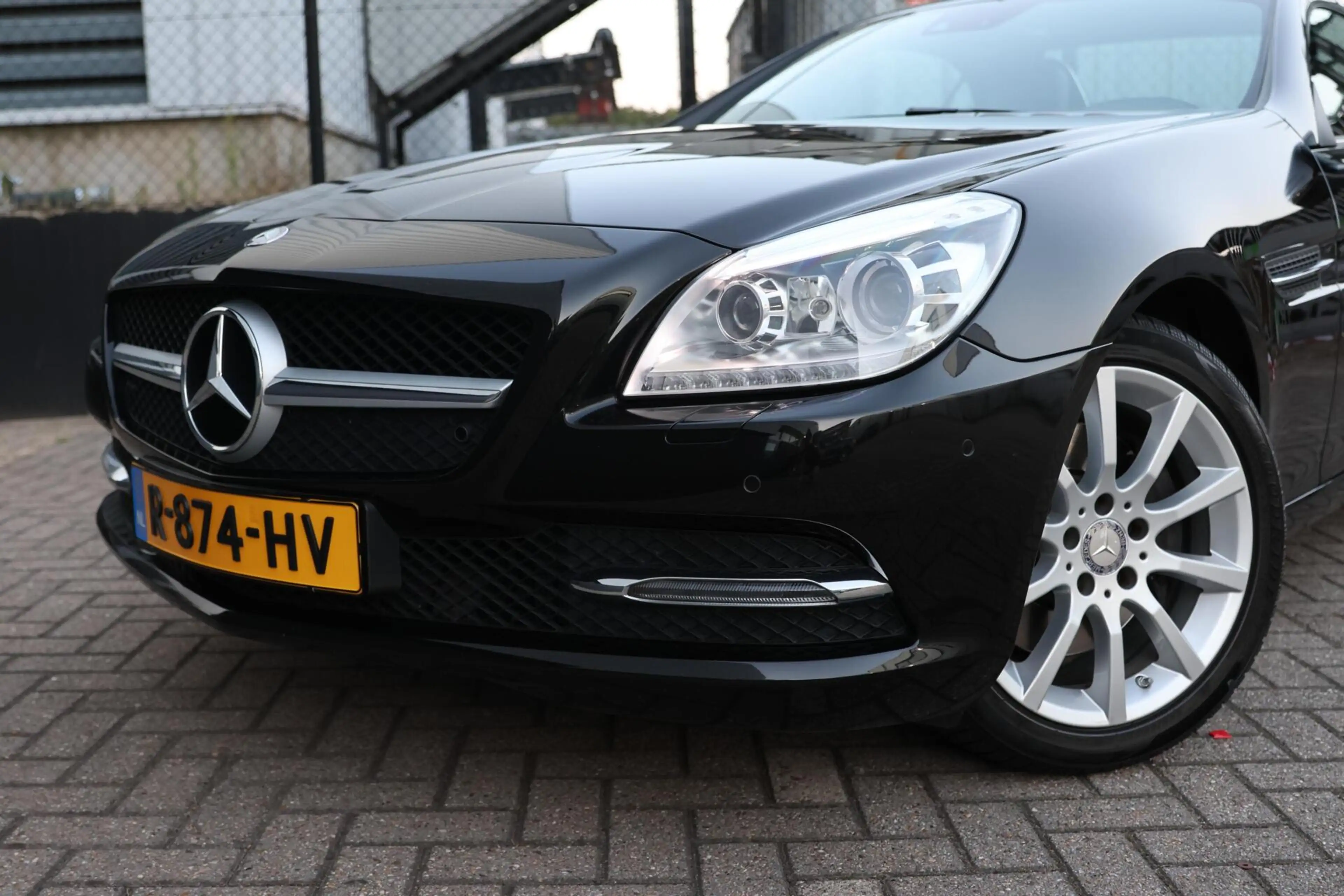 Mercedes-Benz SLK 300 — photo 13
