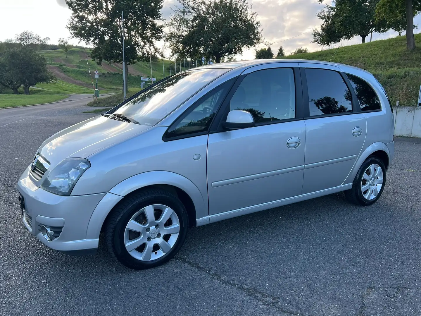 Opel Meriva Meriva 1.6 16V*Klima*Sitzh*PDC*Temp*Serv.Brems neu Ezüst - 2