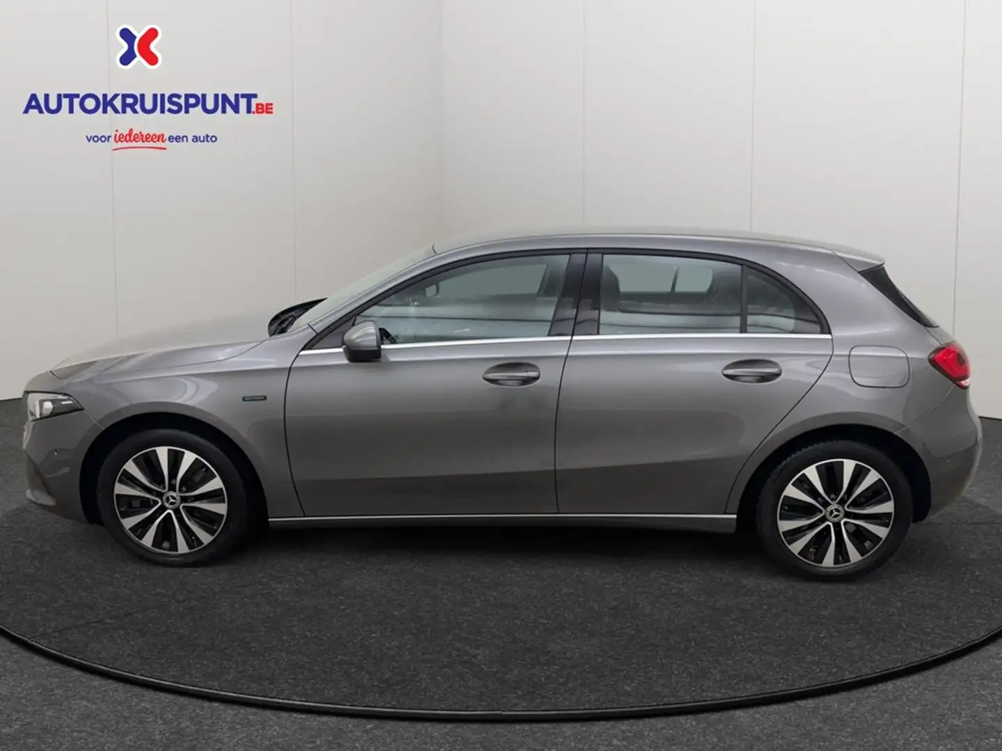 Mercedes-Benz A 250 250e Advantage 8G-DCT GPS Camera Dig.Airco Led Alu Grijs - 2