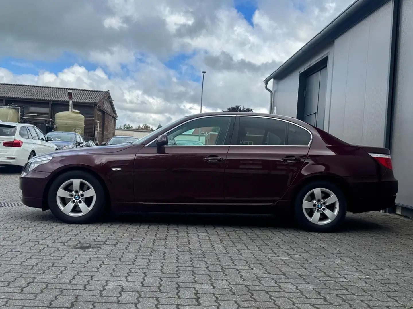 BMW 520 520d Rosso - 1