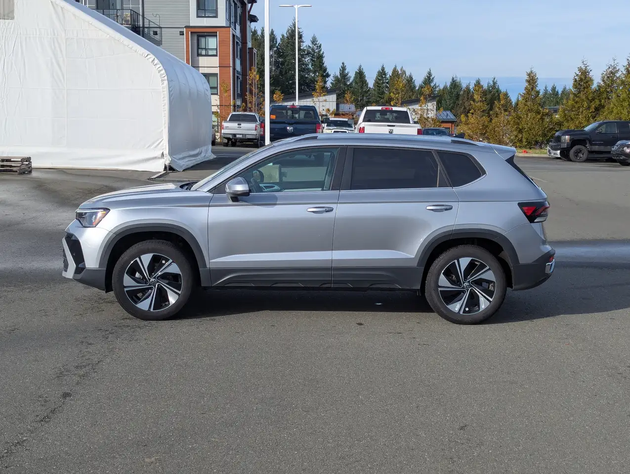 Volkswagen Taos снимка Volkswagen Taos