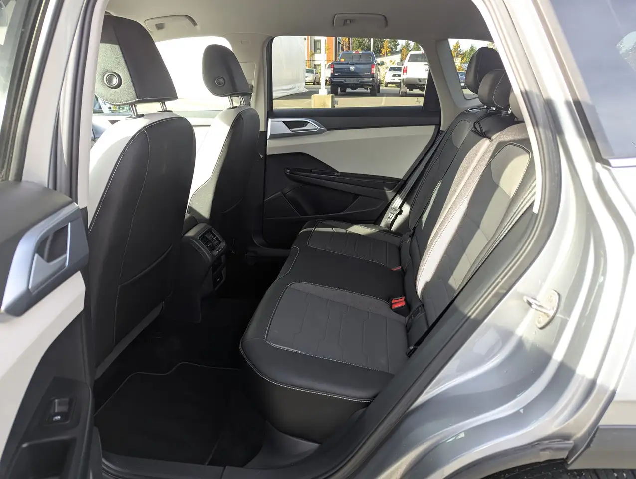 Volkswagen Taos снимка Volkswagen Taos