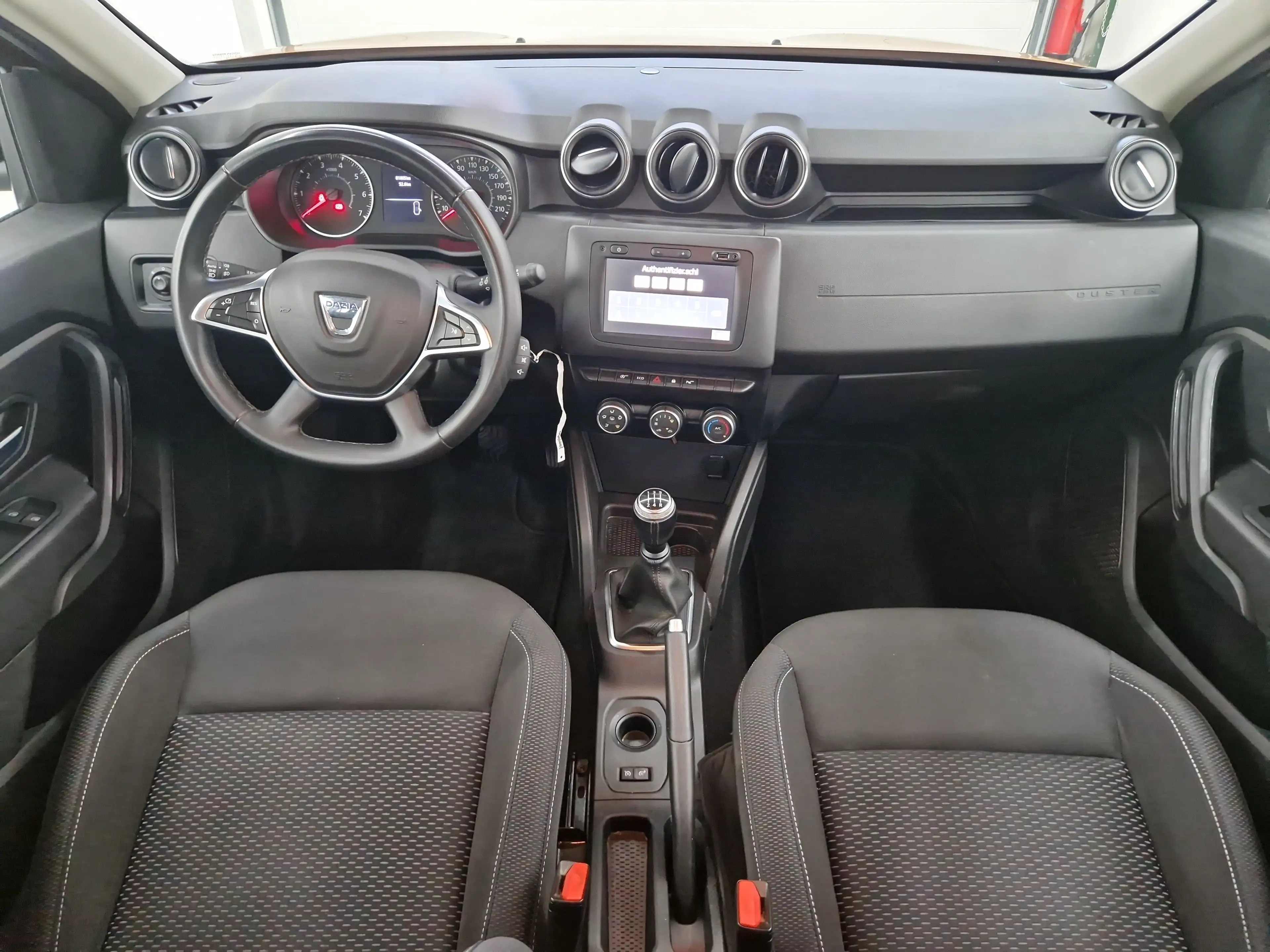 Dacia Duster 1.0 TCe 100 LPG Comfort 2WD — photo 14
