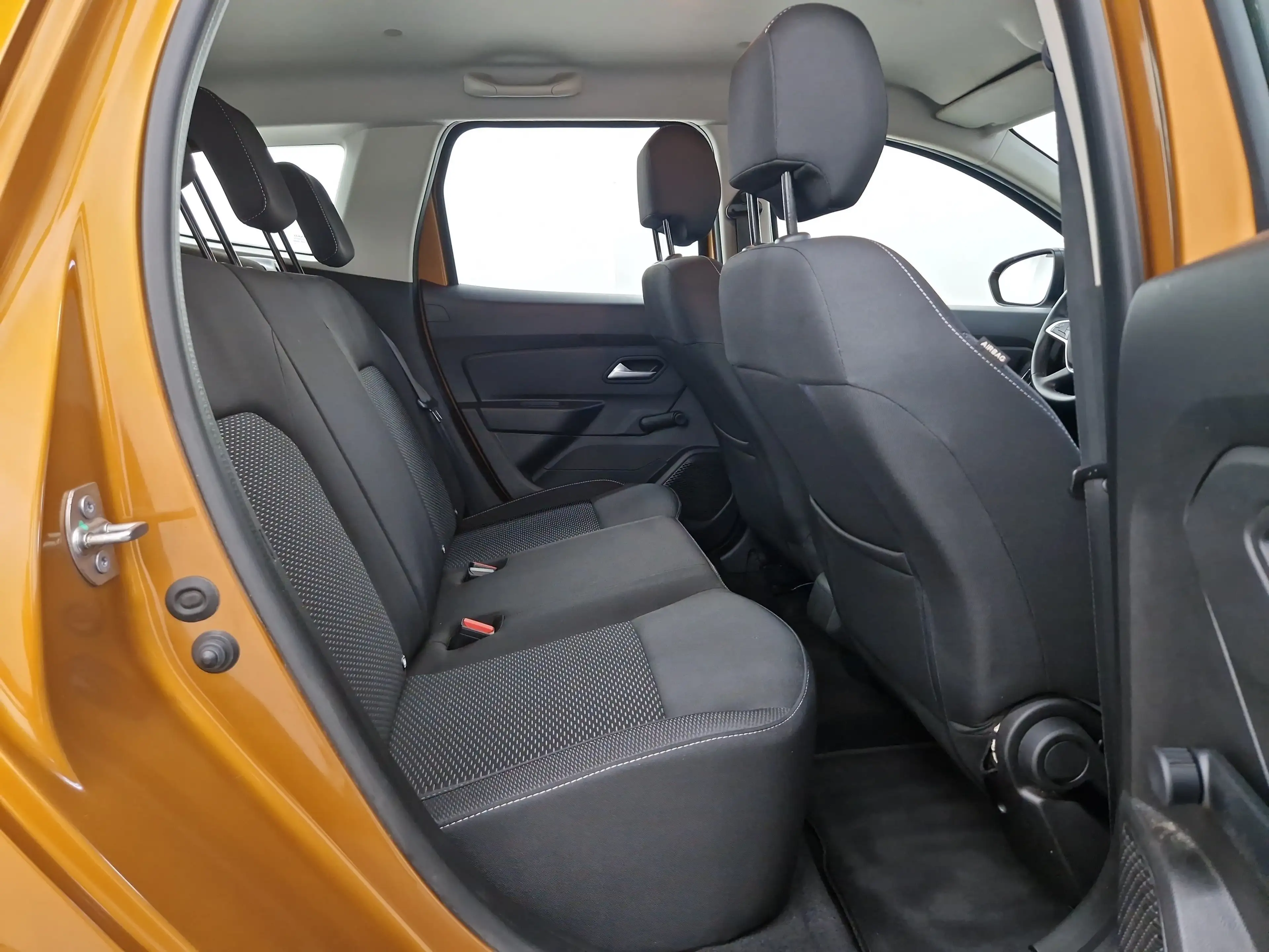Dacia Duster 1.0 TCe 100 LPG Comfort 2WD — photo 11