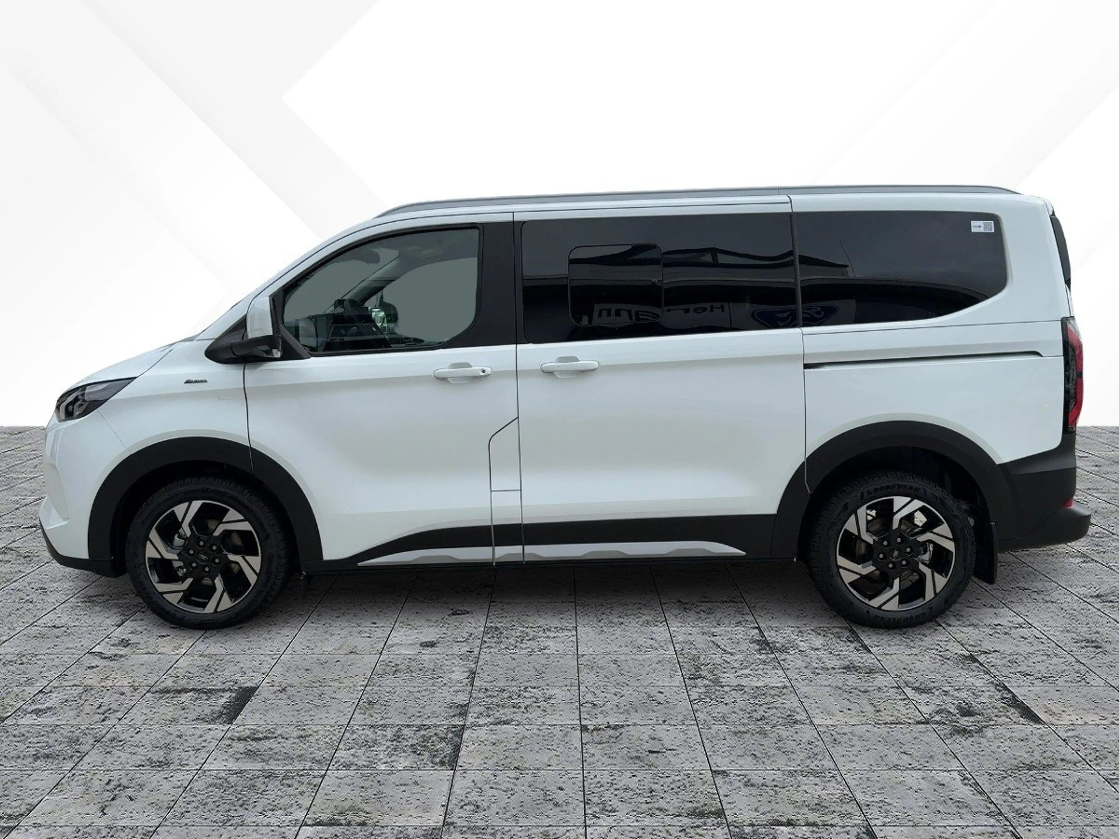 Ford Tourneo Custom Bus 2.5 Duratec PHEV 340 L1 FWD Active — photo 2