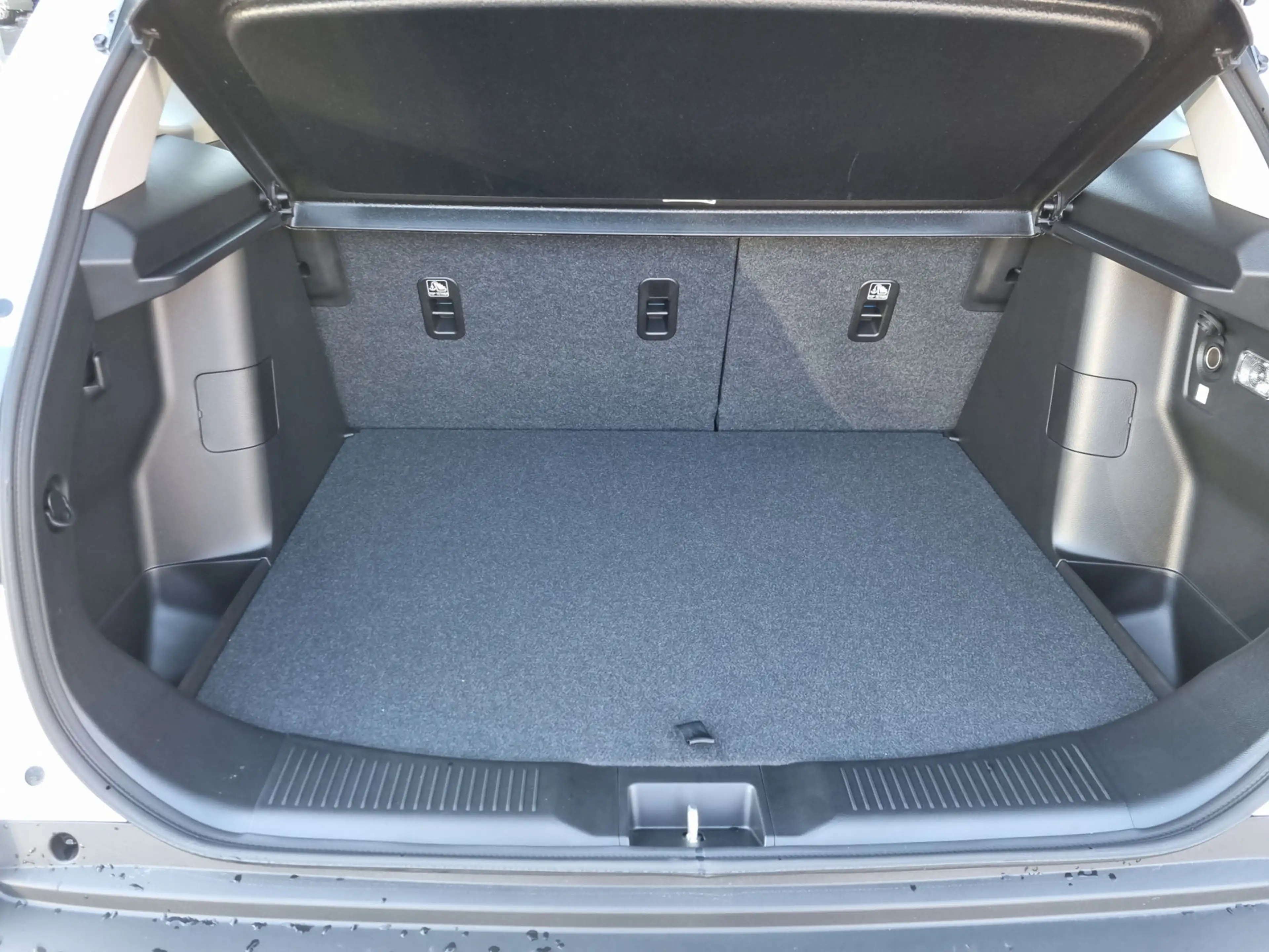 Suzuki S-Cross 8 Jahre Garantie *Navi* *LED* *NEU* — photo 11