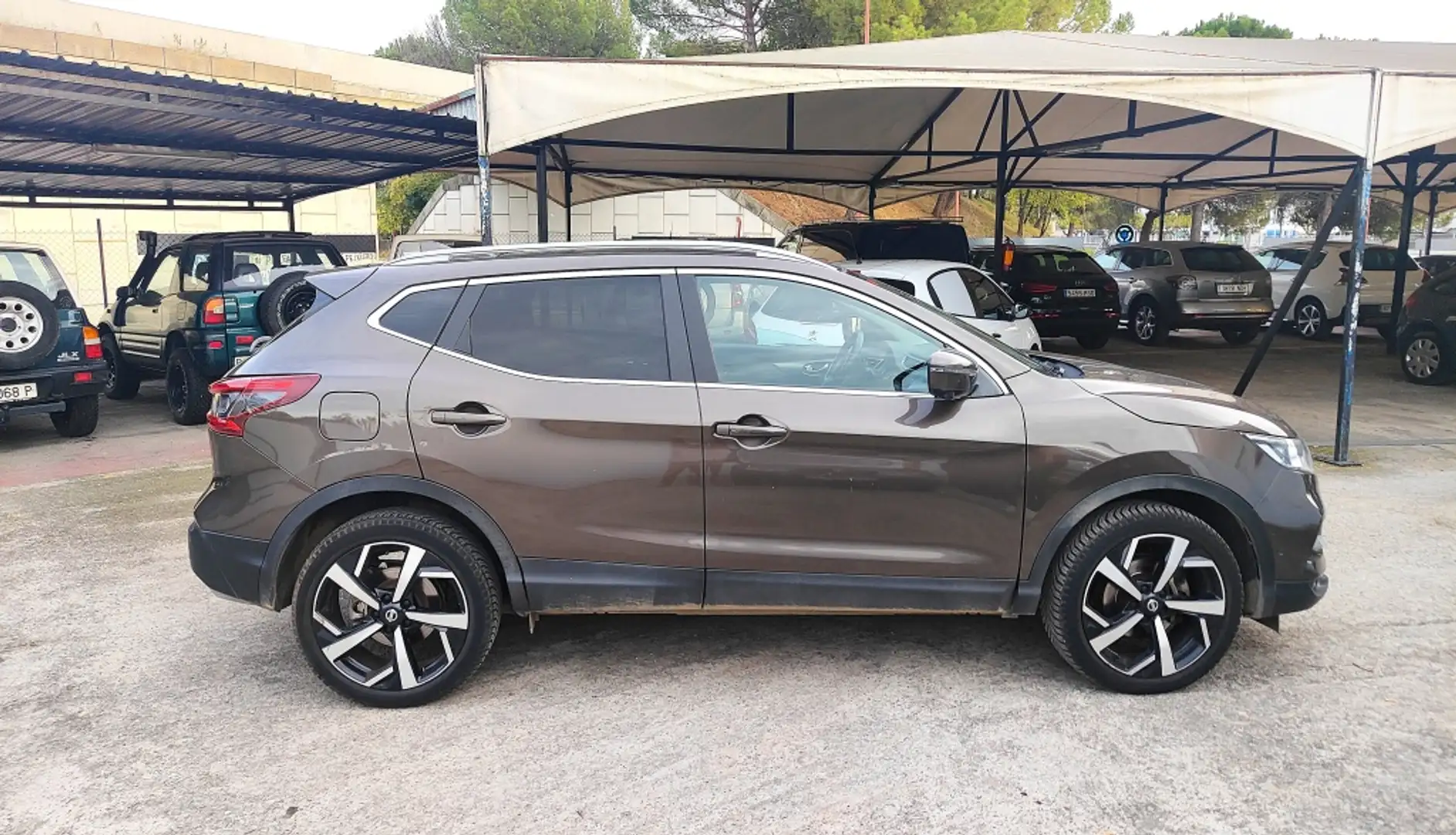 Nissan Qashqai 1.5dCi Tekna+ 4x2 Mauve - 2