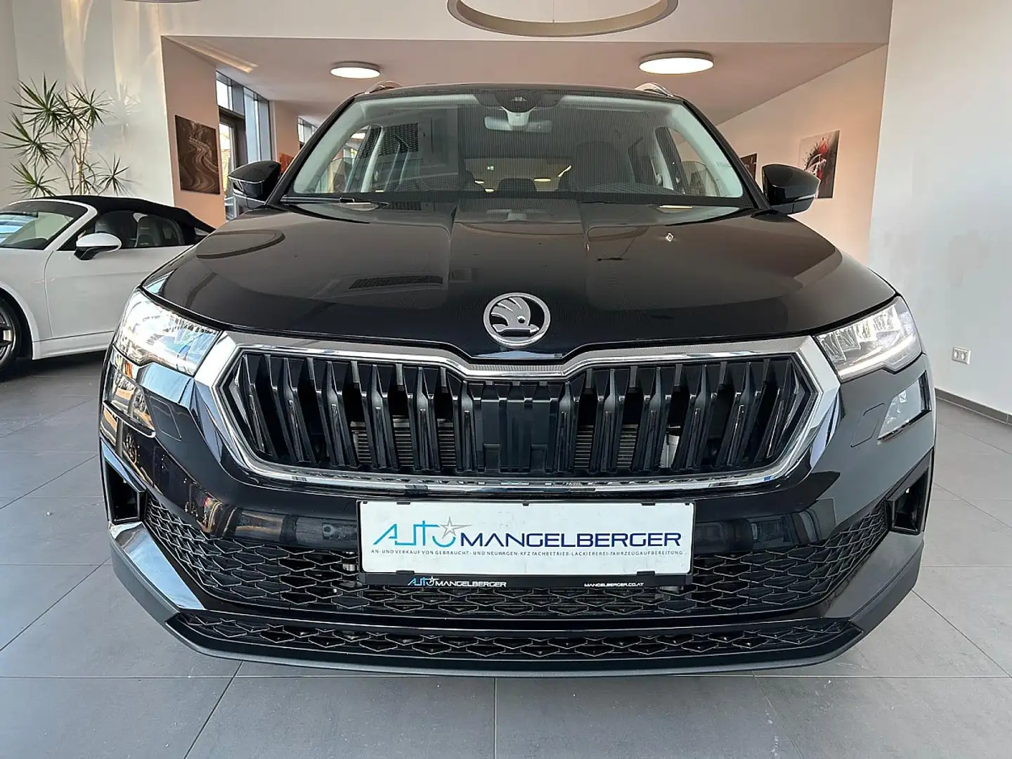 Skoda Karoq 1,5 TSI ACT DSG Selection, Anhängevorr, ACC, Kessy Schwarz - 2