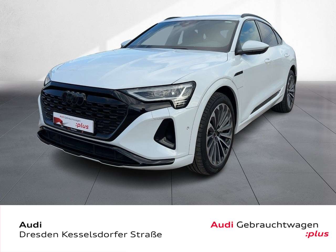 Audi Q8 2023
