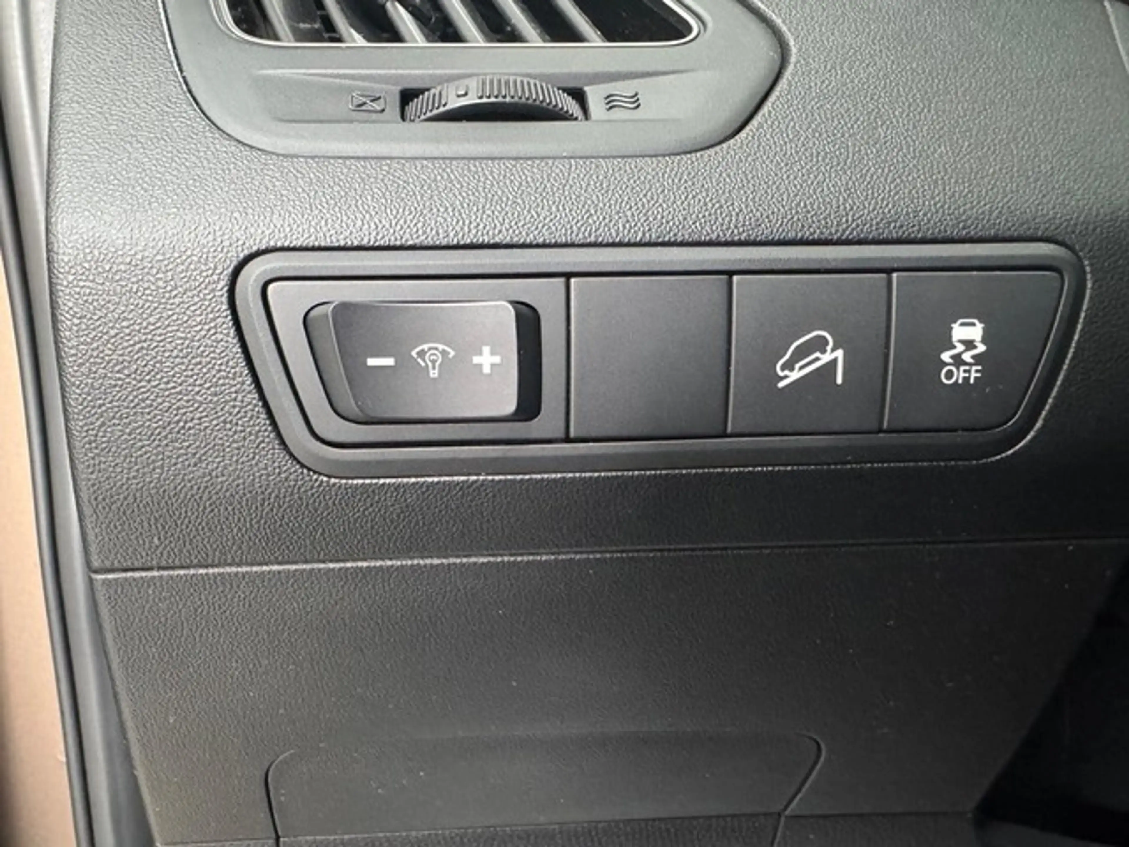 Hyundai iX35 2.0 GDi Autom. Kamera Scheckheft Tempomat — photo 15