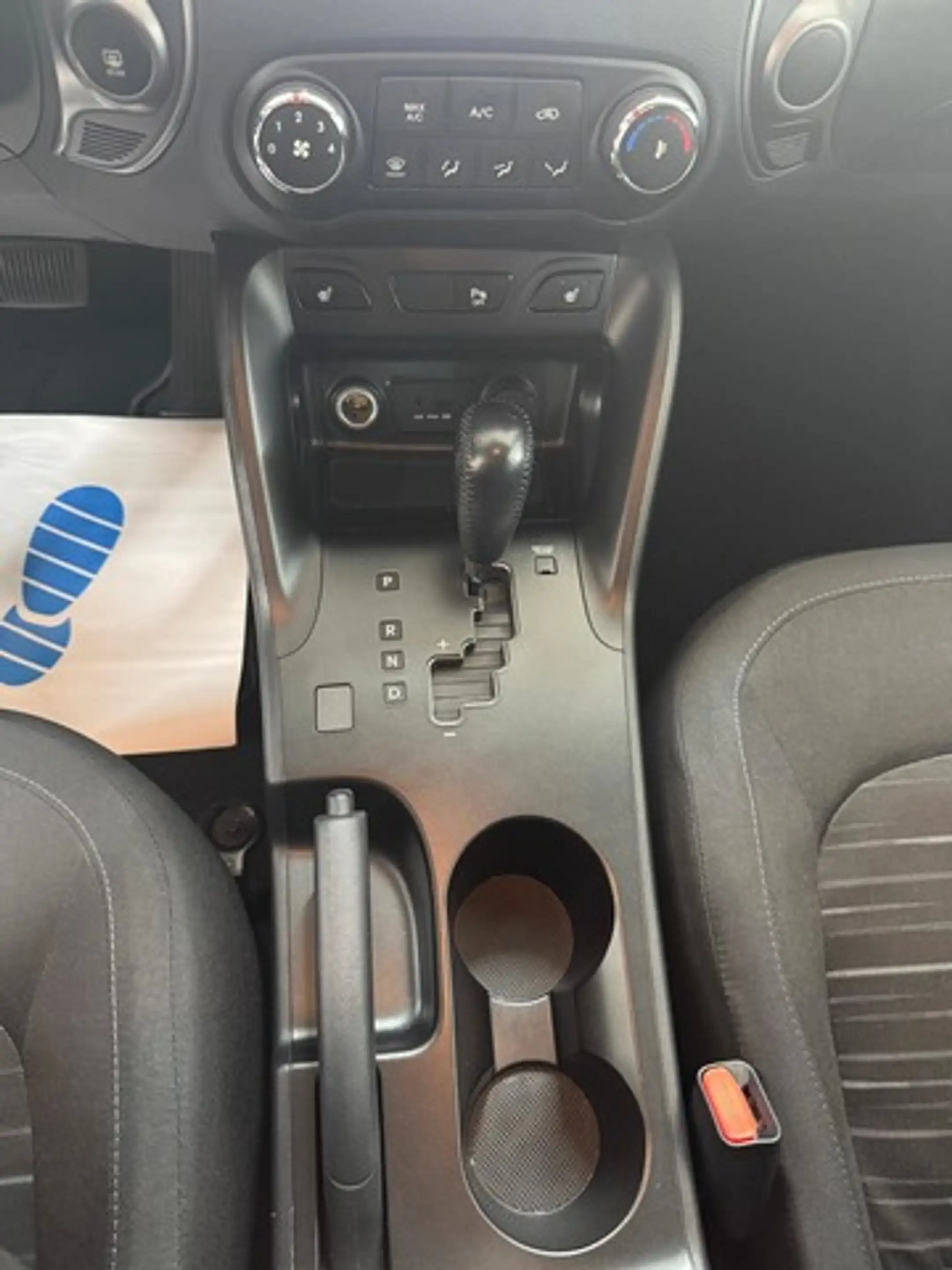 Hyundai iX35 2.0 GDi Autom. Kamera Scheckheft Tempomat — photo 11