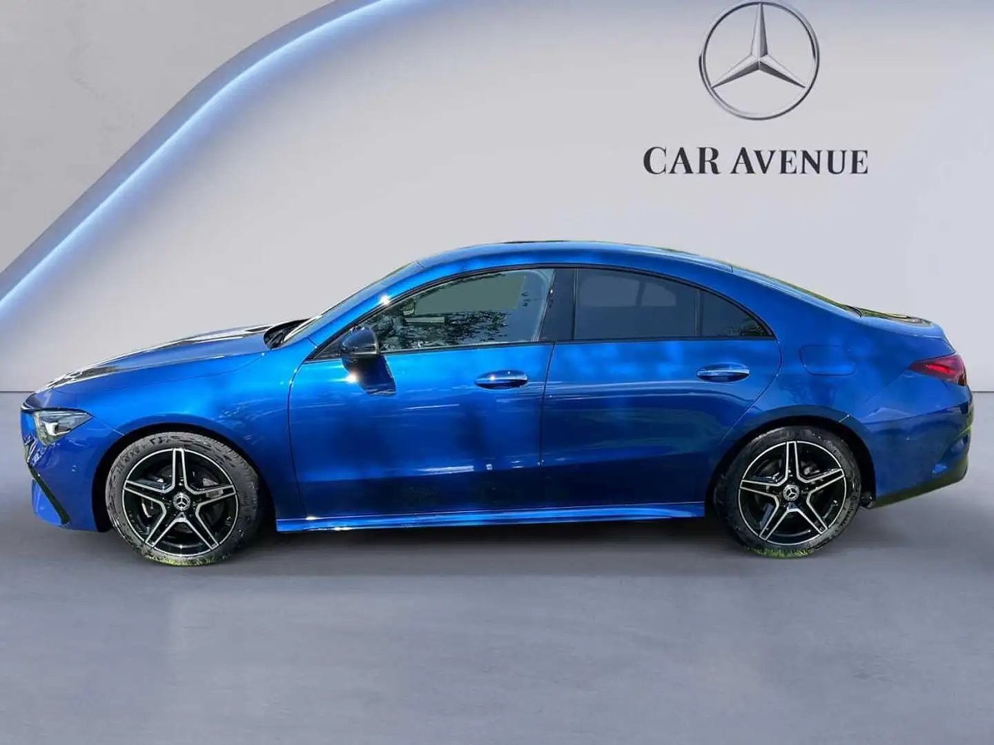 Mercedes-Benz CLA 200 d Coupé AMG Line Bleu - 2