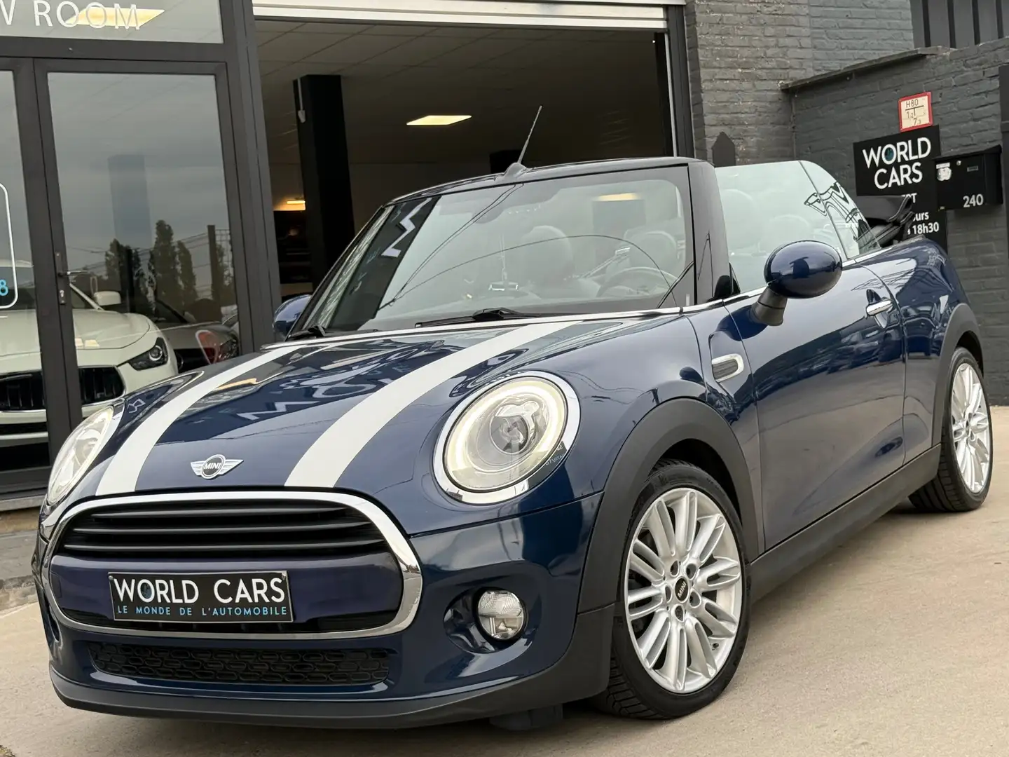 MINI Cooper D Cabrio 1.5 D NAVIGATION - CUIR - CRUISE - LED - FULL OP. Bleu - 1
