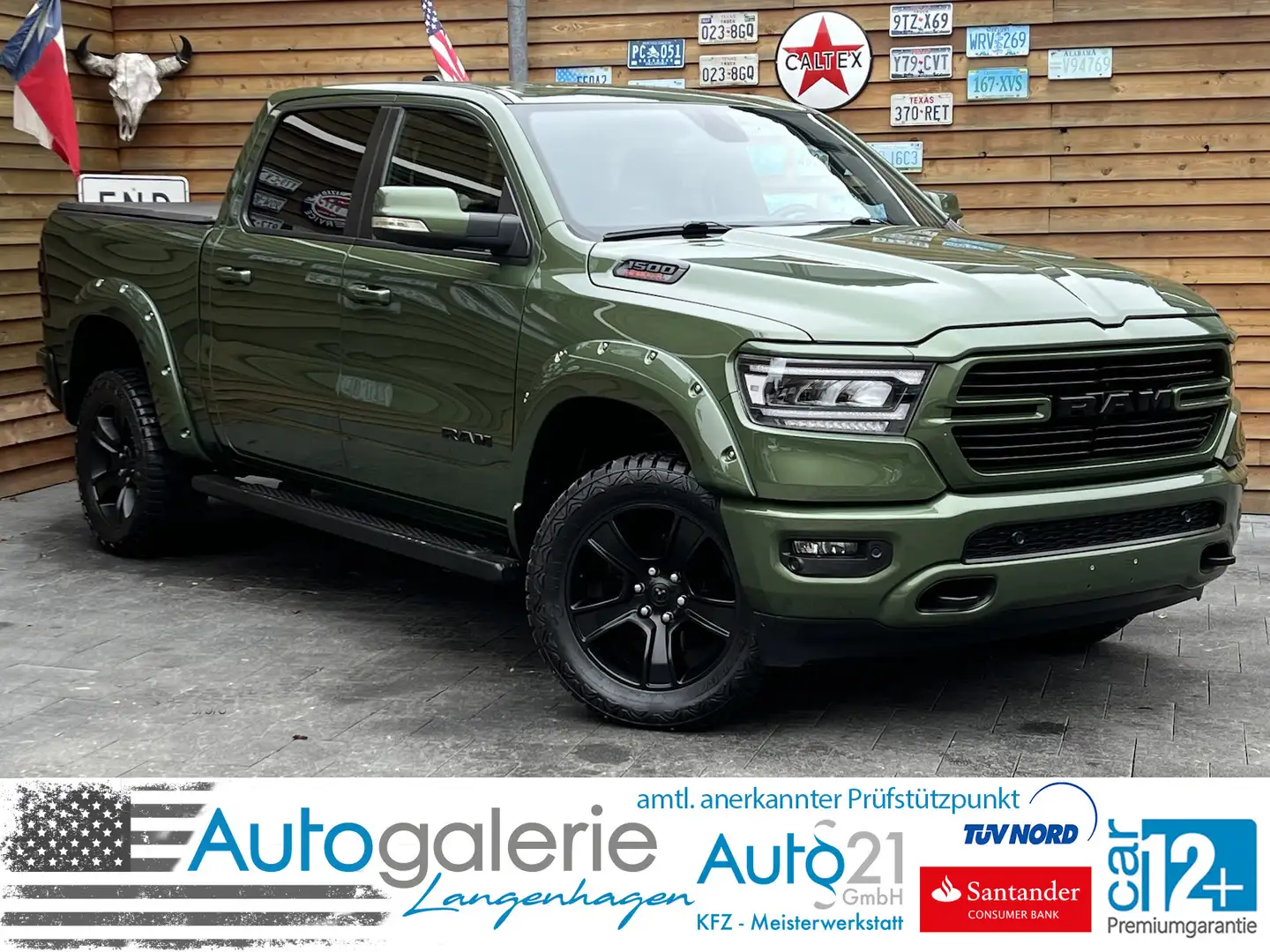 Dodge RAM 1500 OFFROAD 5.7L 4x4 Leder LED AHK Grün - 1