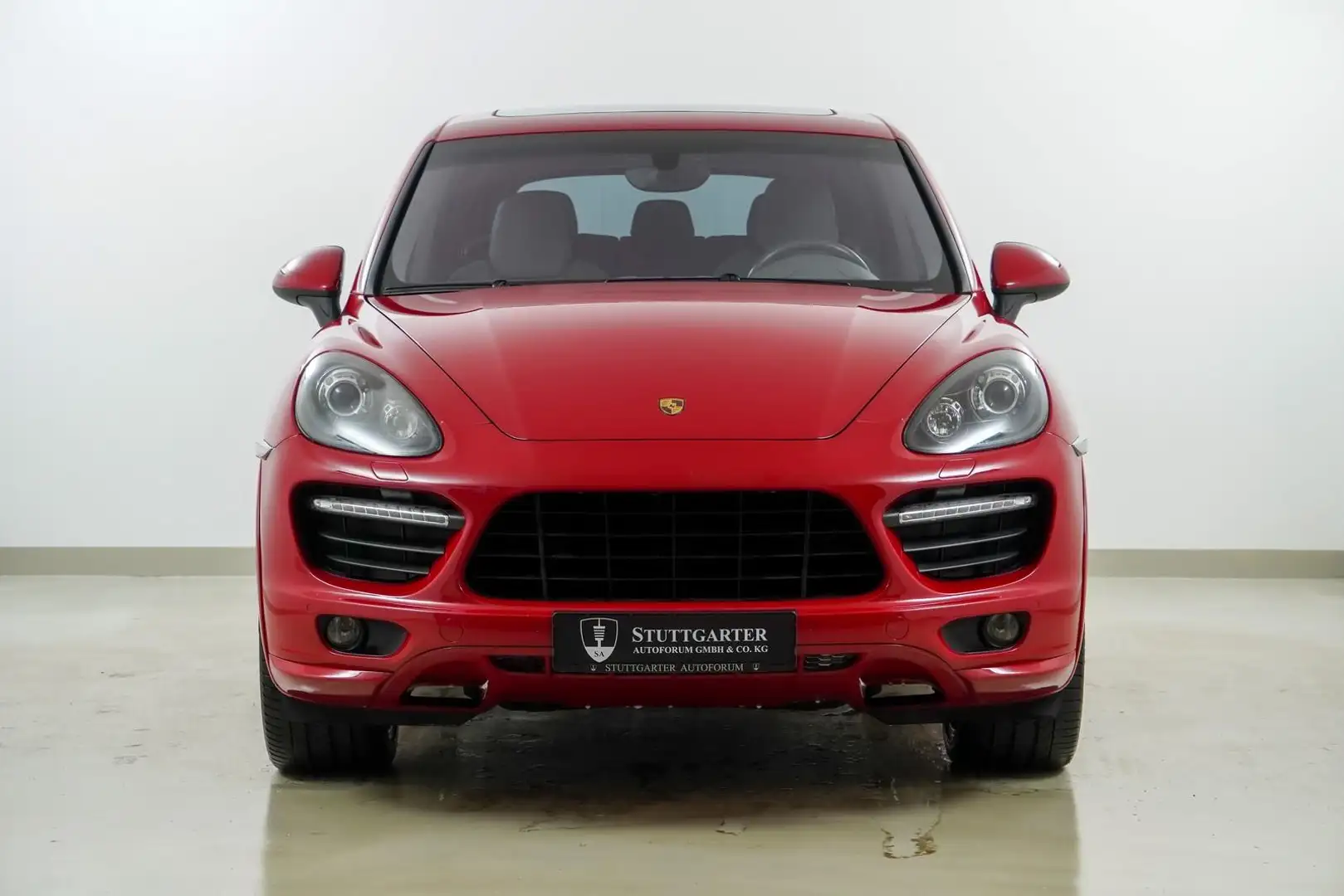 Porsche Cayenne GTS Red - 2
