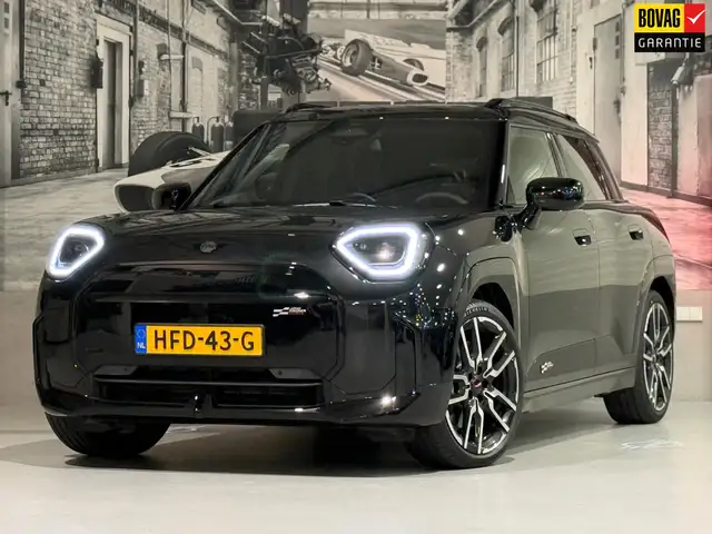 MINI Aceman SE John Cooper Works M 54.2 kWh