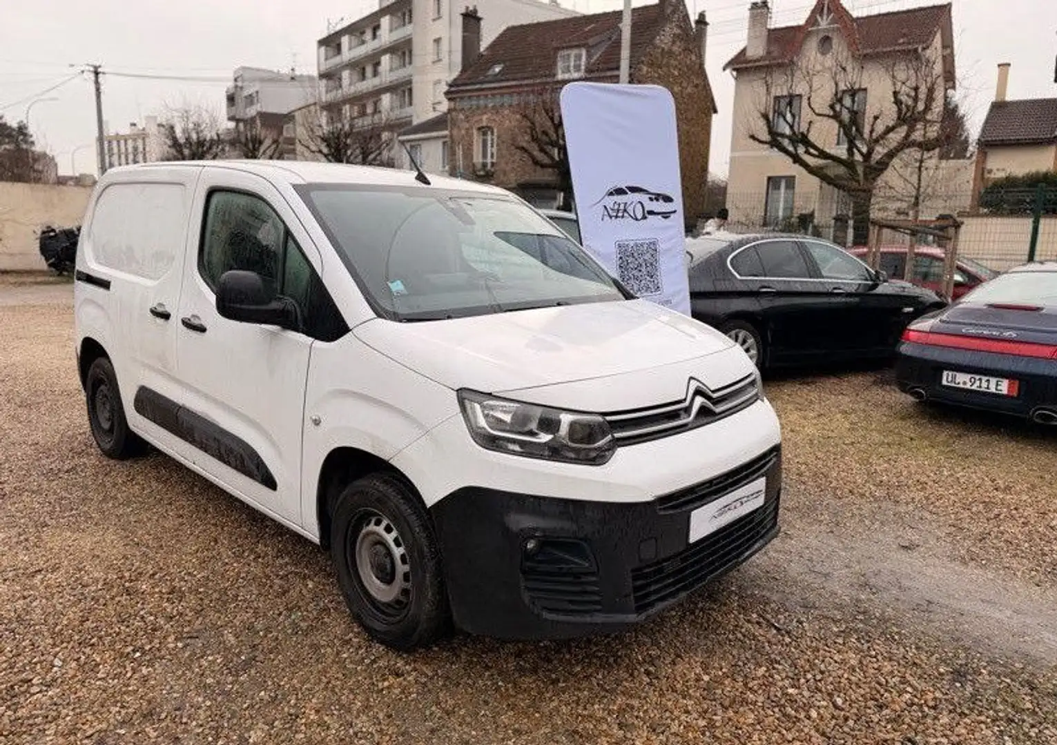 Citroen Berlingo Citroën taille m 650kg 3 places 110 cv club Blanc - 2