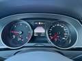 Volkswagen Passat Variant Elegance 2.0TDI 4M R-LINE PANO Gelb - thumbnail 11
