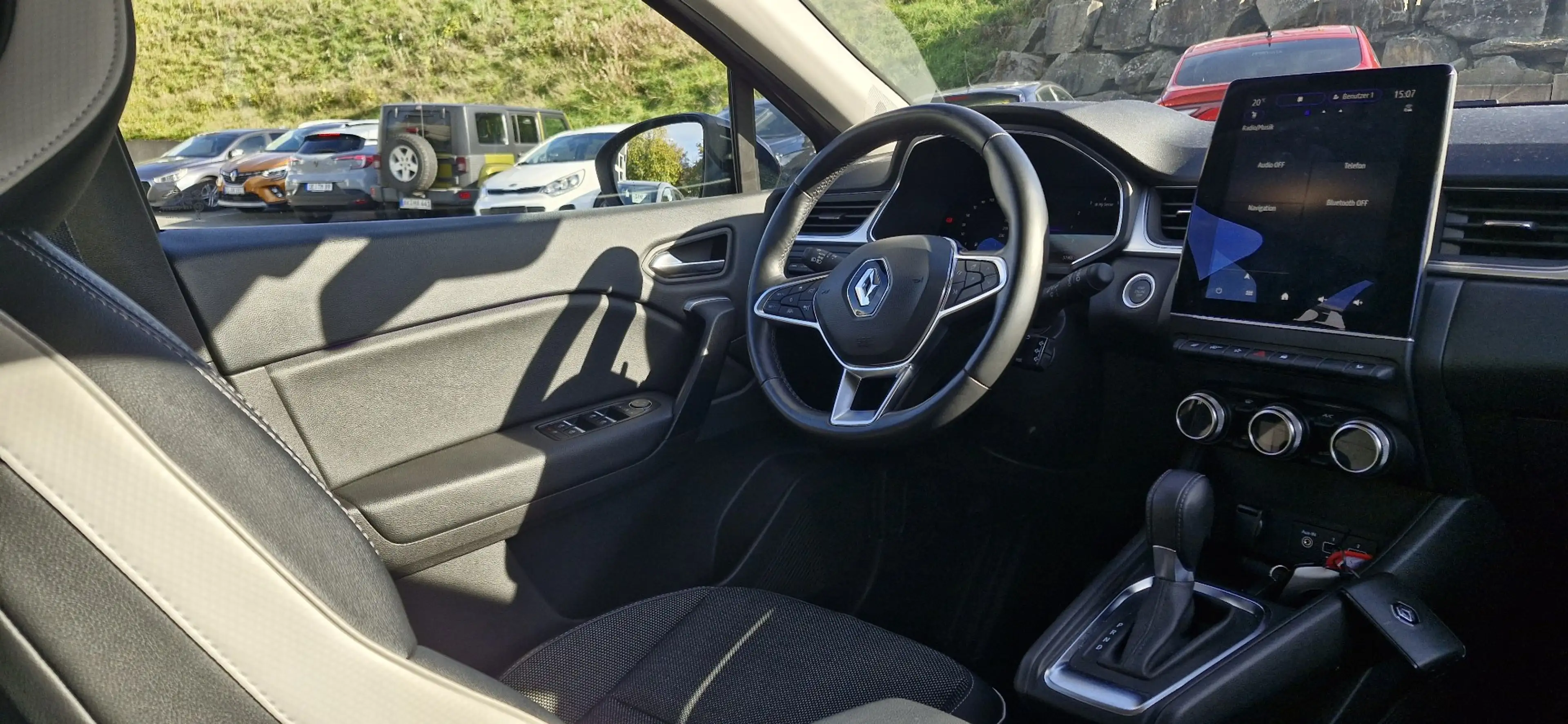 Renault Captur Techno — photo 10