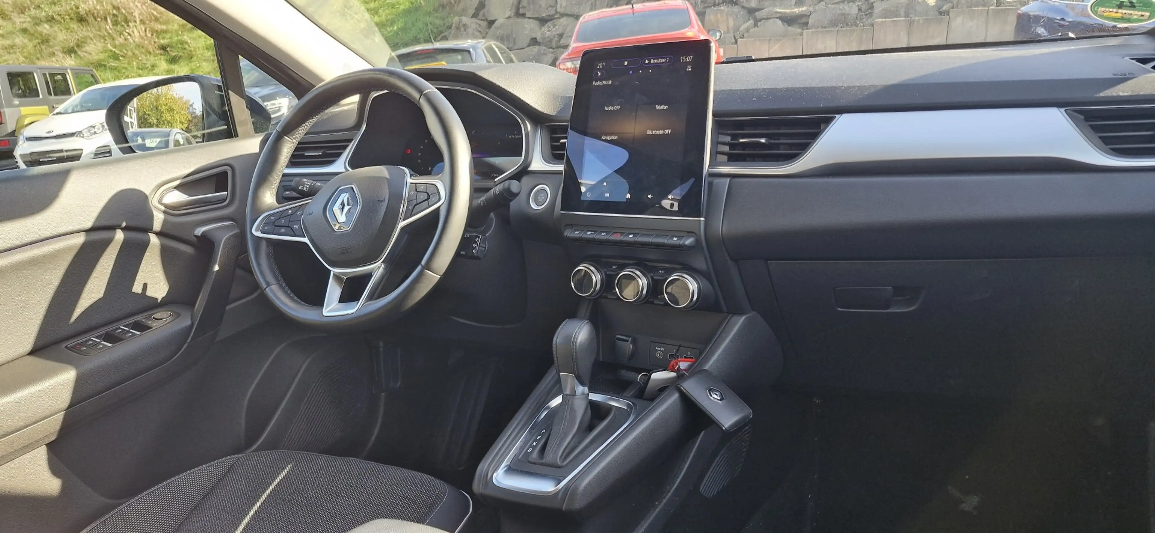 Renault Captur Techno — photo 12