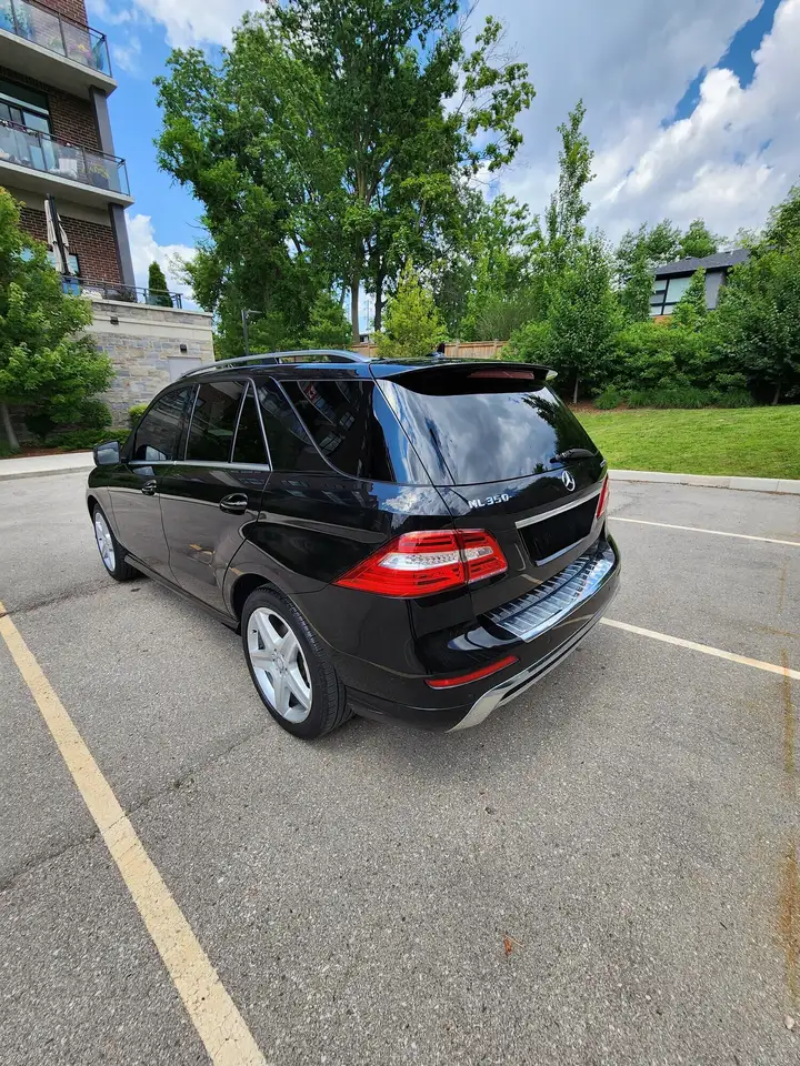 Mercedes-Benz M-Class снимка Mercedes-Benz M-Class