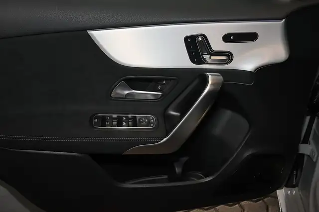 Mercedes-Benz A-Class view 12
