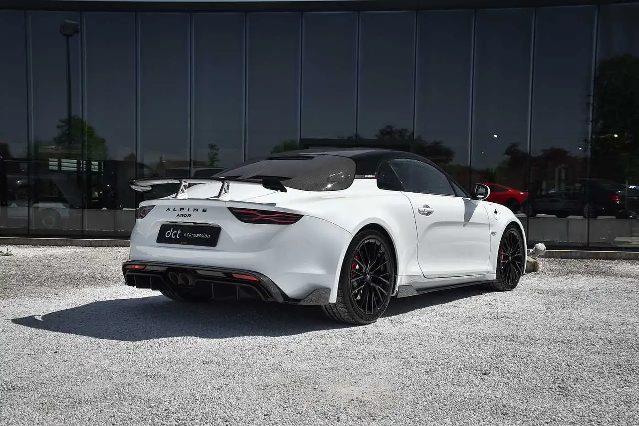 Alpine A110 2024