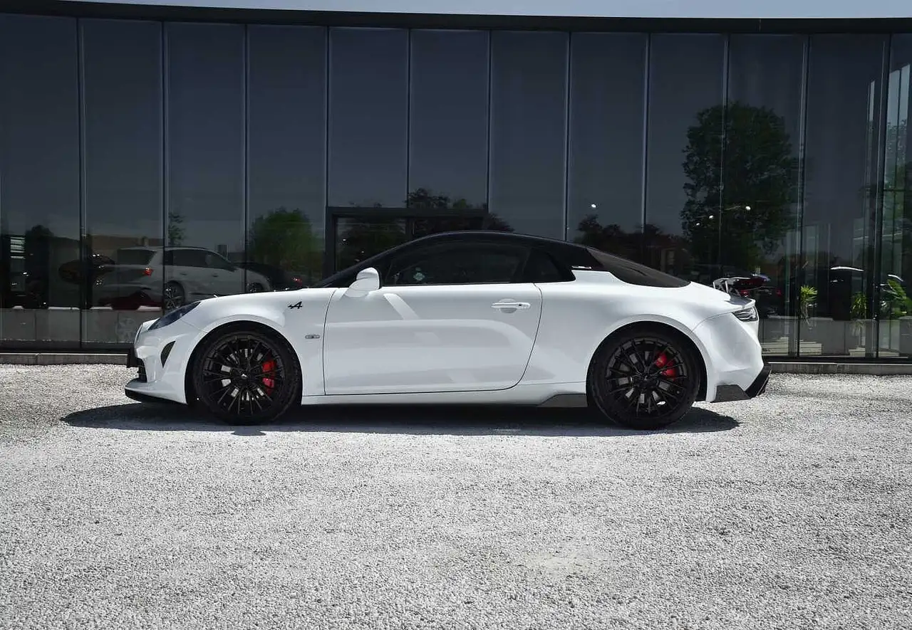 Alpine A110 2024