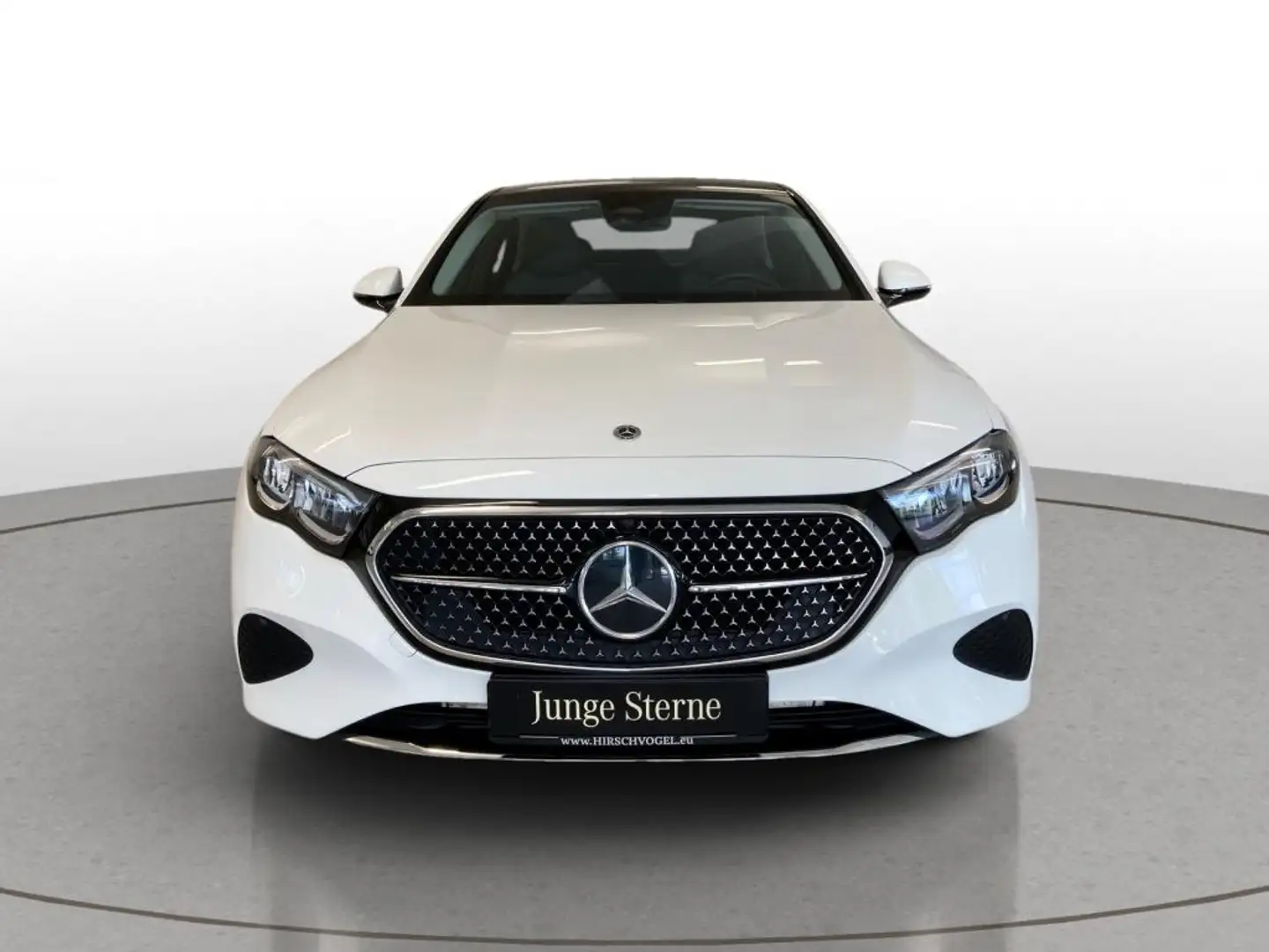 Mercedes-Benz E 200 AVANTGARDE+Pano+DISTRONIC+KEYLESS+MBUX+LED Blanc - 2