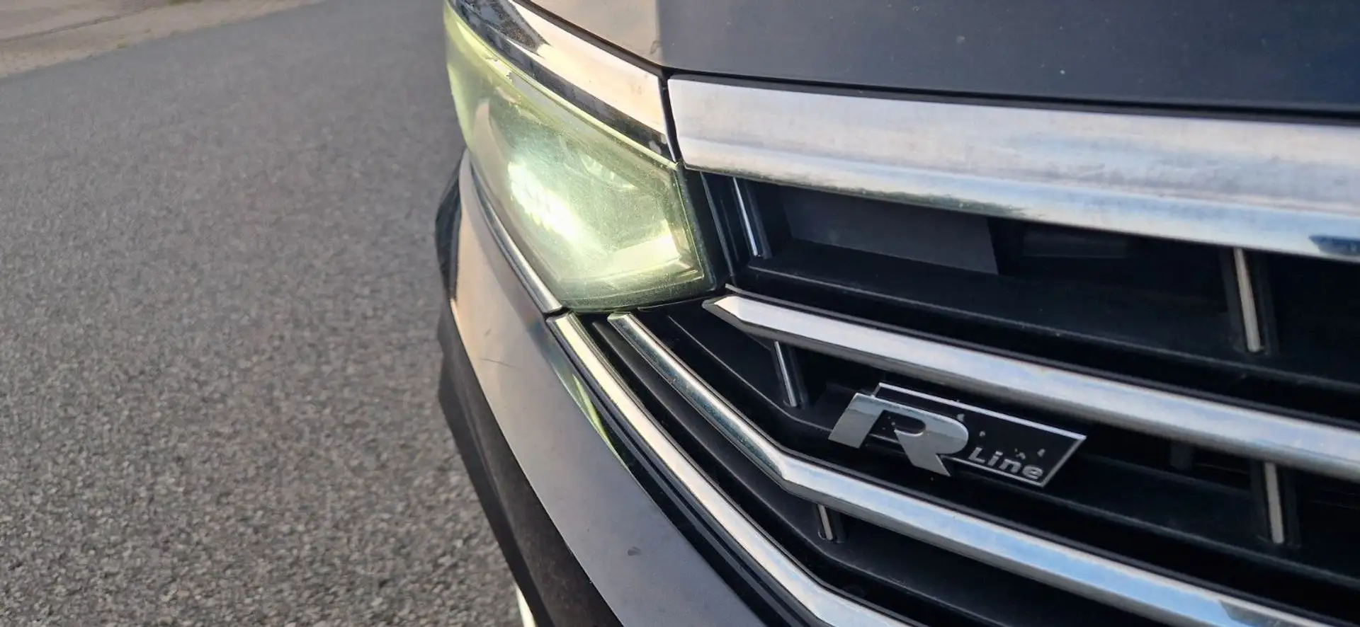 Volkswagen Passat Variant Elegance 1 Hand Vollleder R-Line Schwarz - 2