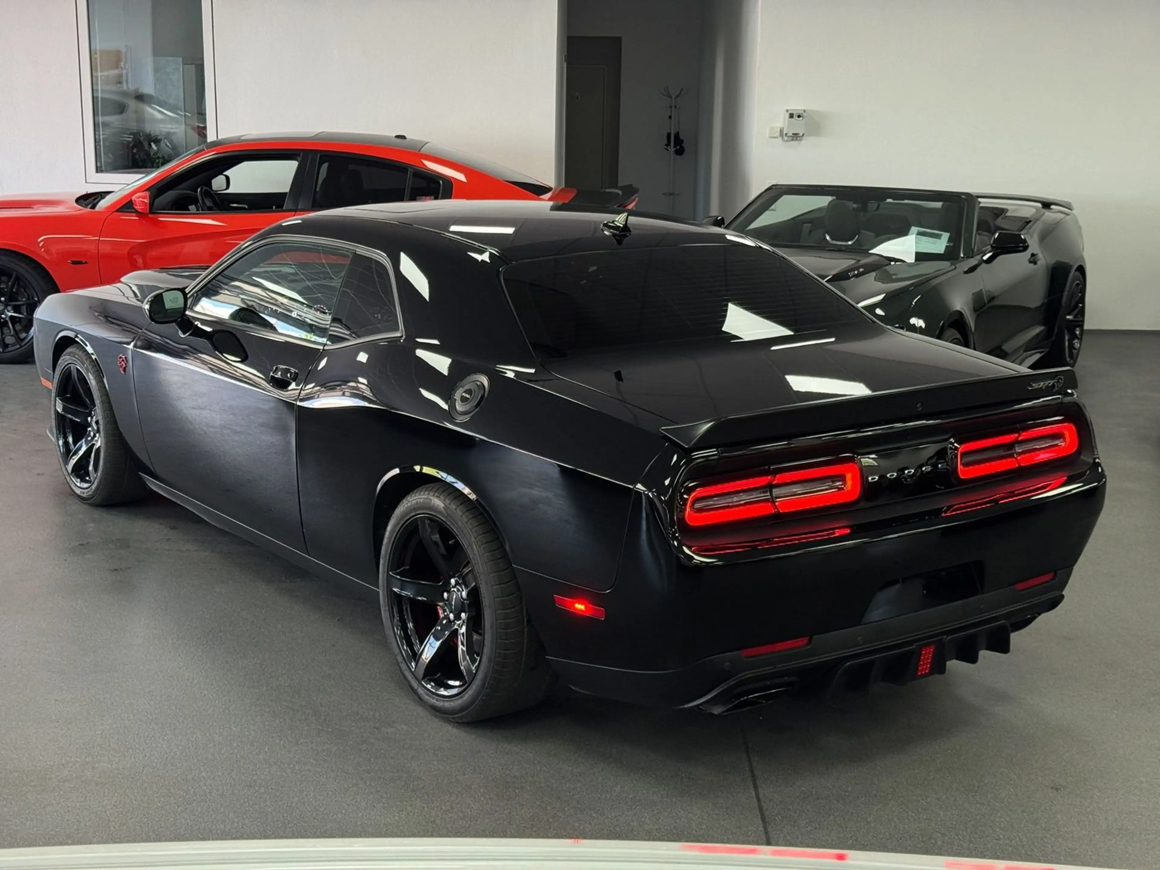 Dodge Challenger Hellcat *SRT / SZH / BELÜFTUNG* — photo 7