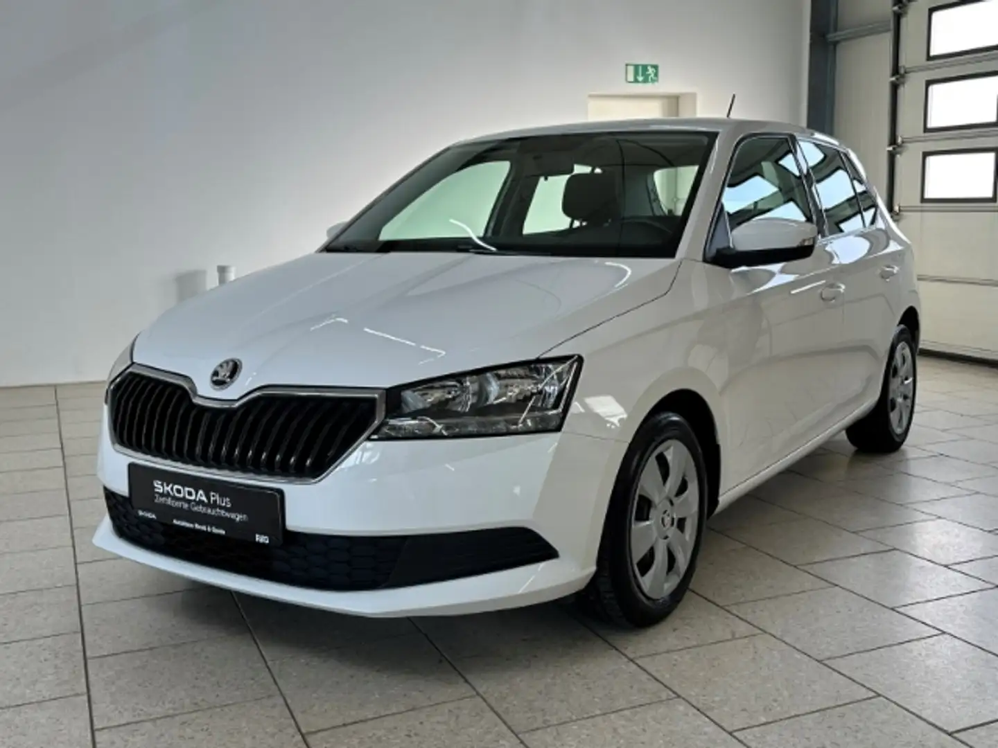 Skoda Fabia 1.0 Active Klima PDC Freisprech DAB Weiß - 2