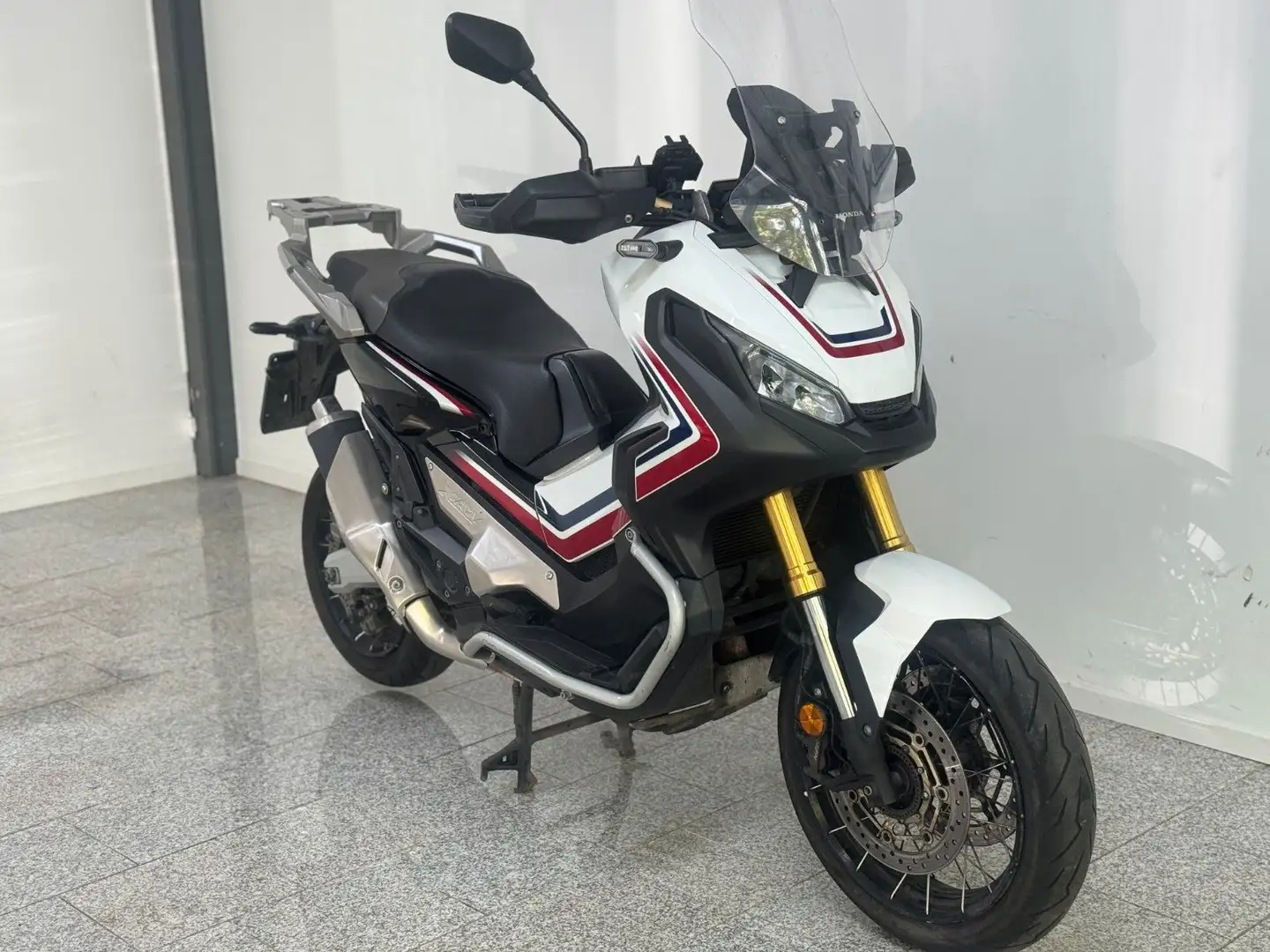 Honda X-ADV 750 RC95 Fehér - 2