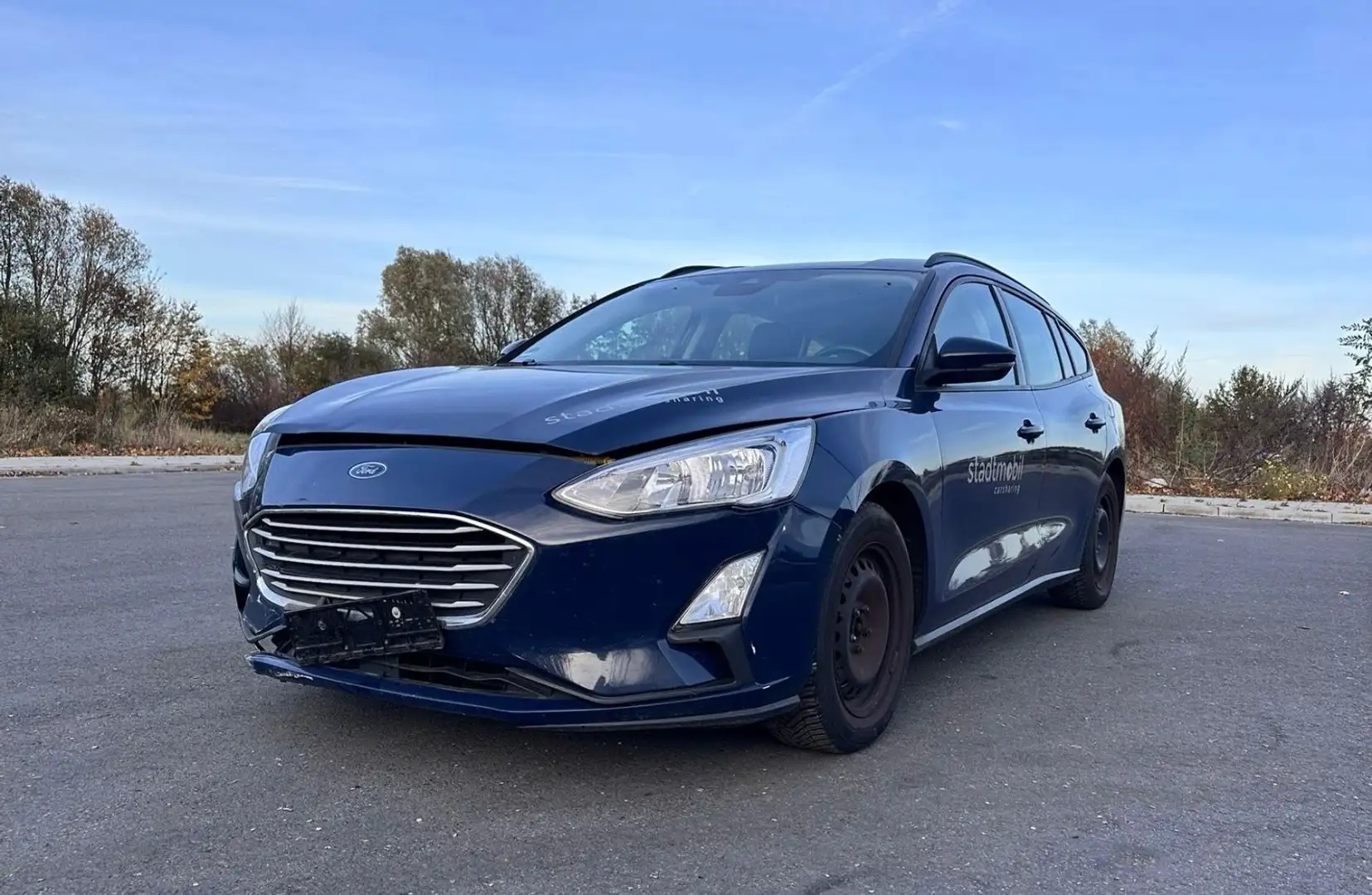 Ford Focus Turnier 1.0 EcoBoost Trend Bleu - 1